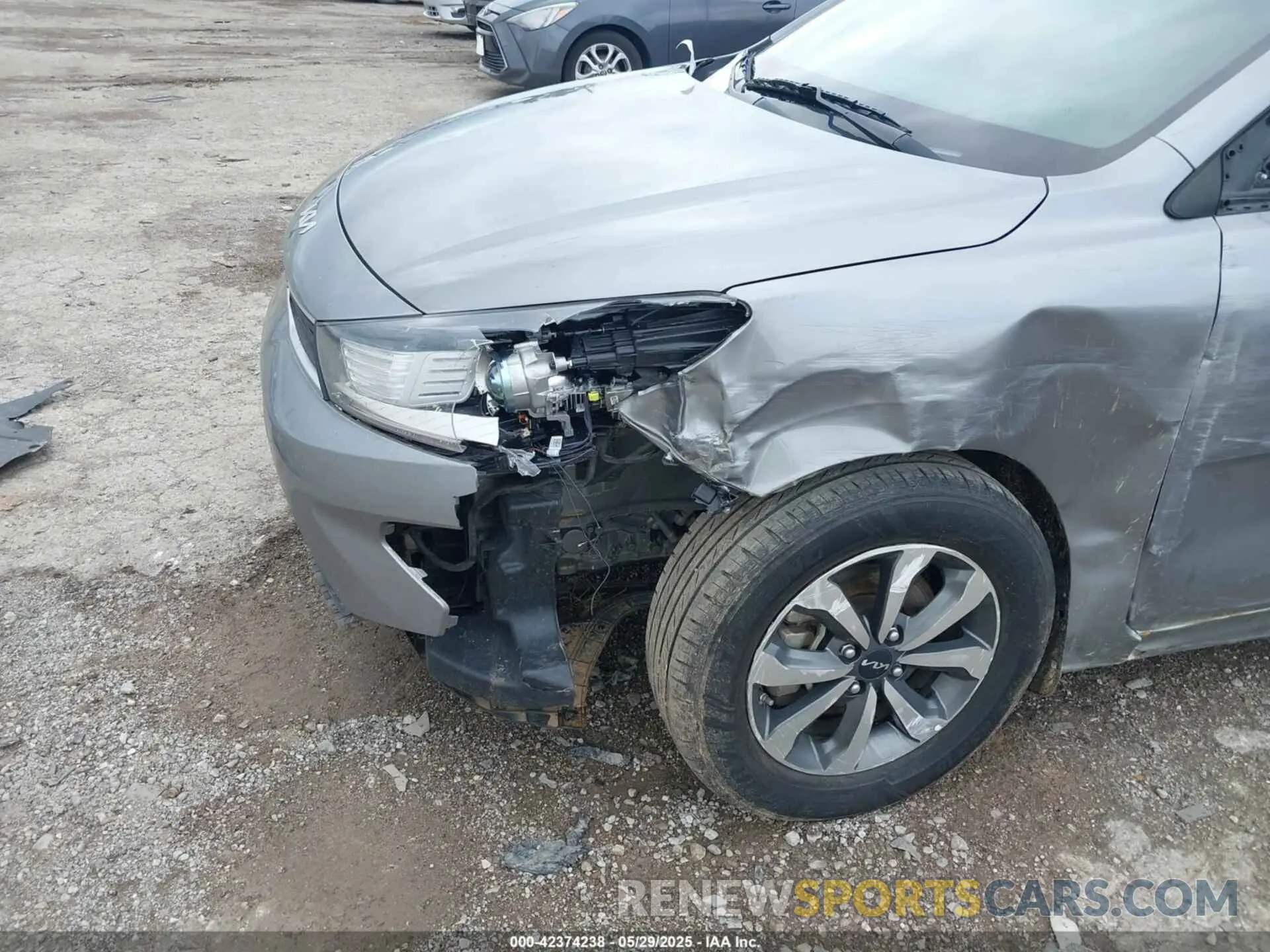 6 Photograph of a damaged car 3KPA24AD4NE481215 KIA RIO 2022