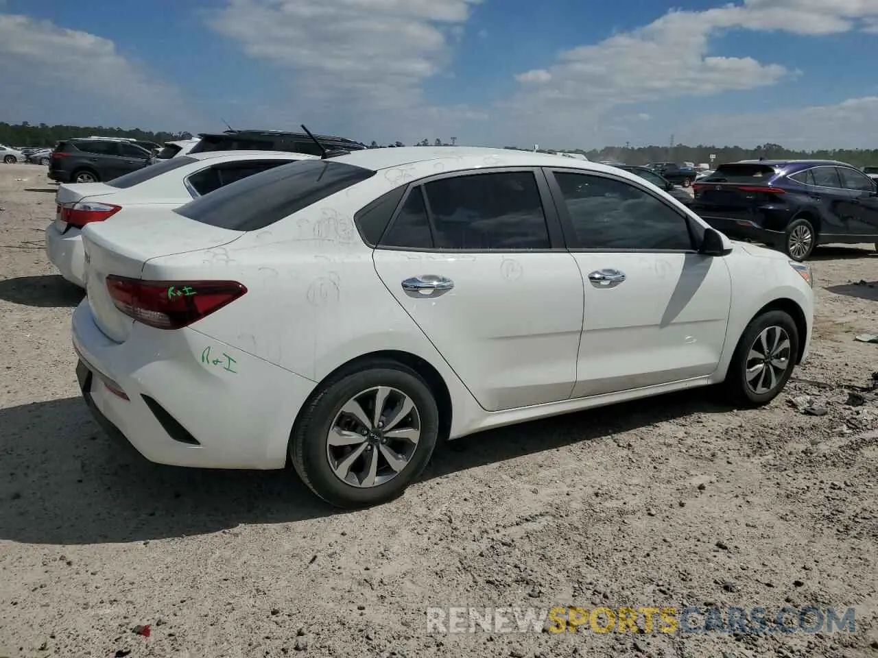 3 Photograph of a damaged car 3KPA24AD4NE481280 KIA RIO 2022