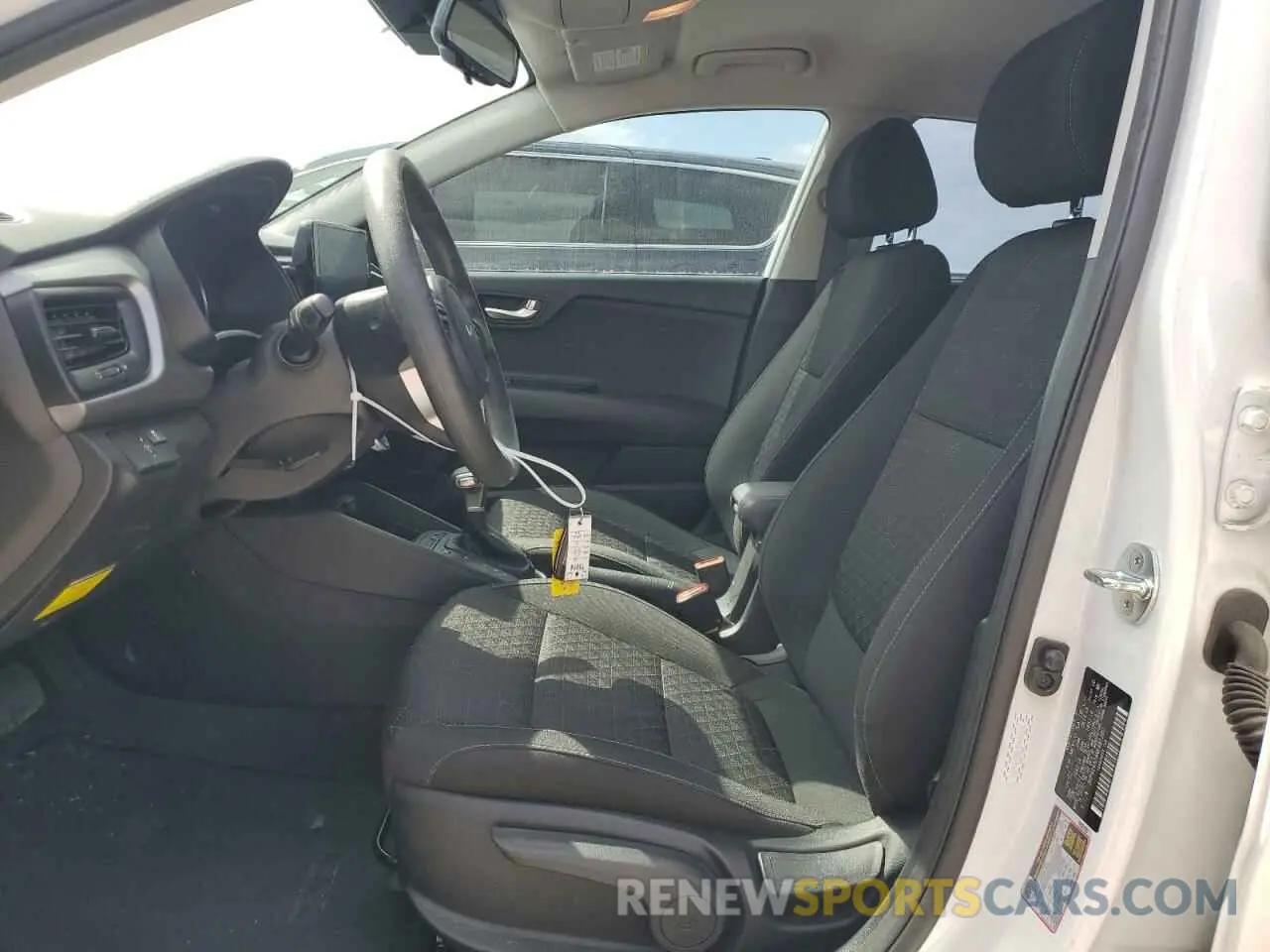 7 Photograph of a damaged car 3KPA24AD4NE481280 KIA RIO 2022