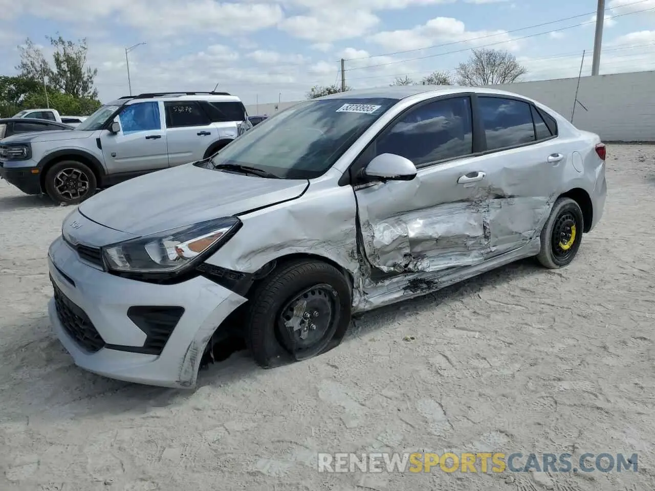 1 Photograph of a damaged car 3KPA24AD4NE500815 KIA RIO 2022