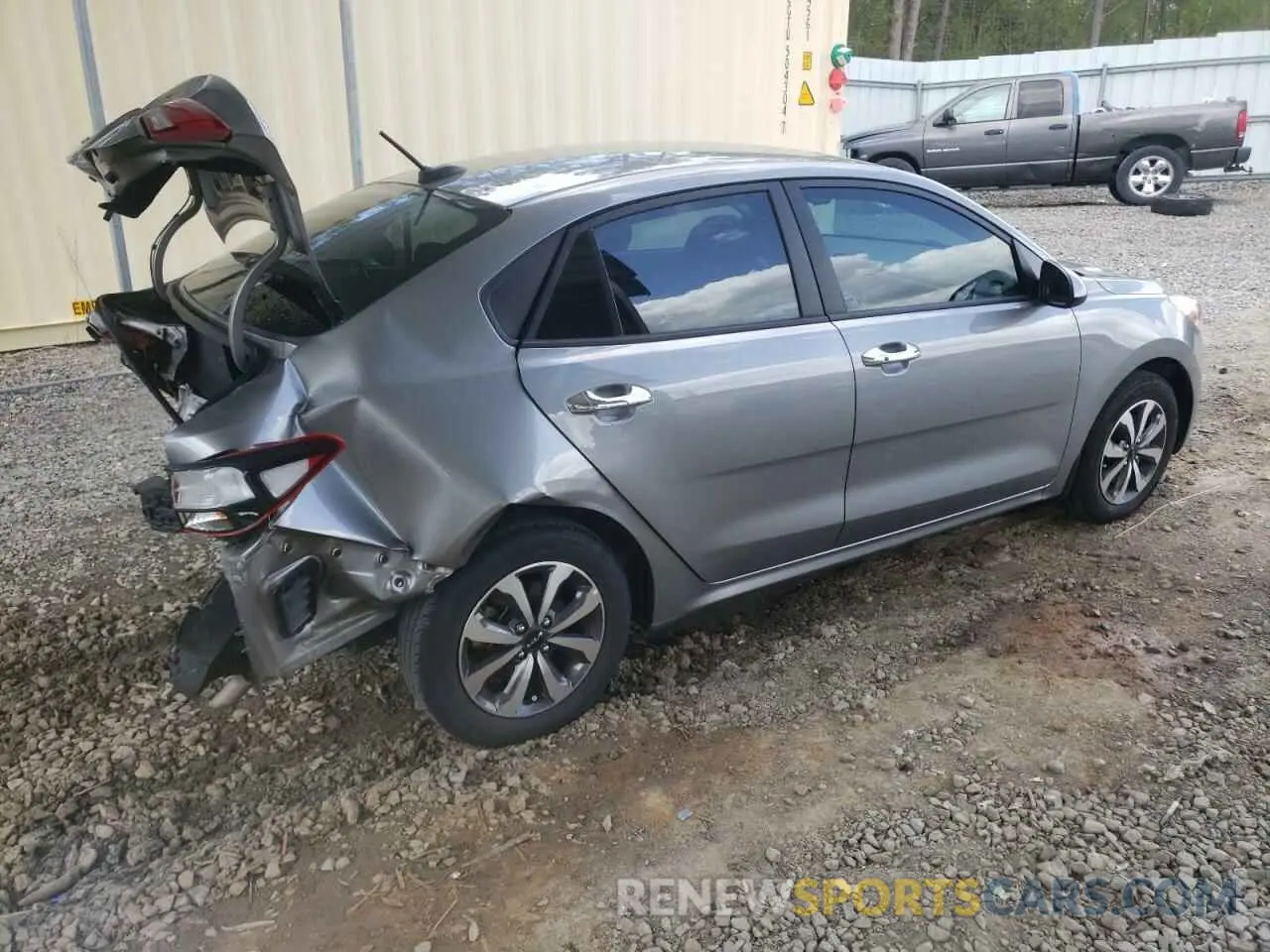 3 Photograph of a damaged car 3KPA24AD5NE432542 KIA RIO 2022
