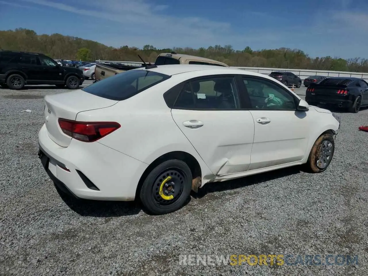 3 Photograph of a damaged car 3KPA24AD5NE444822 KIA RIO 2022