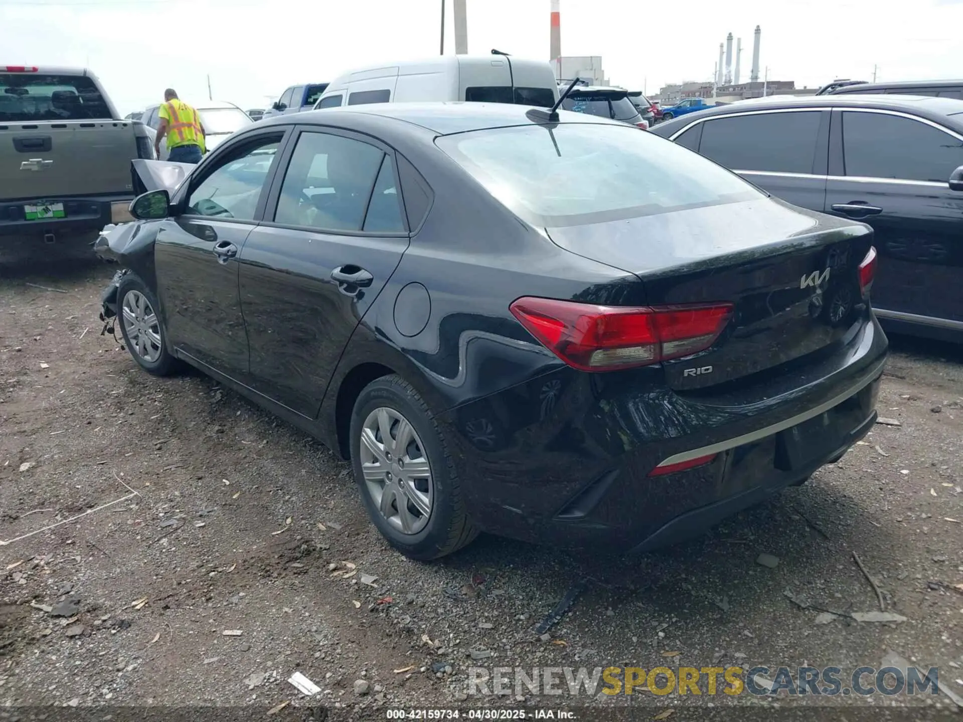 3 Photograph of a damaged car 3KPA24AD5NE510589 KIA RIO 2022
