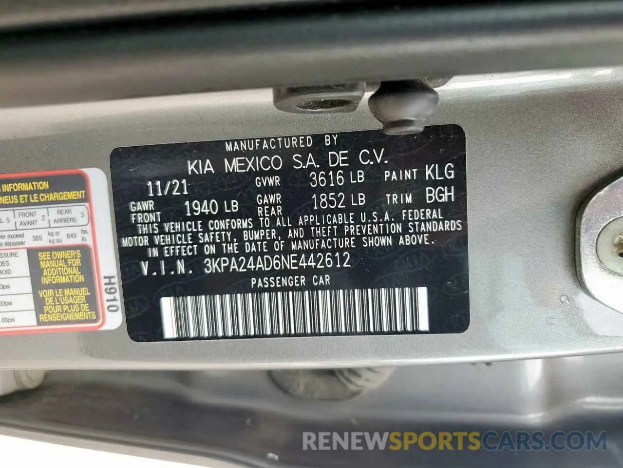 13 Photograph of a damaged car 3KPA24AD6NE442612 KIA RIO 2022