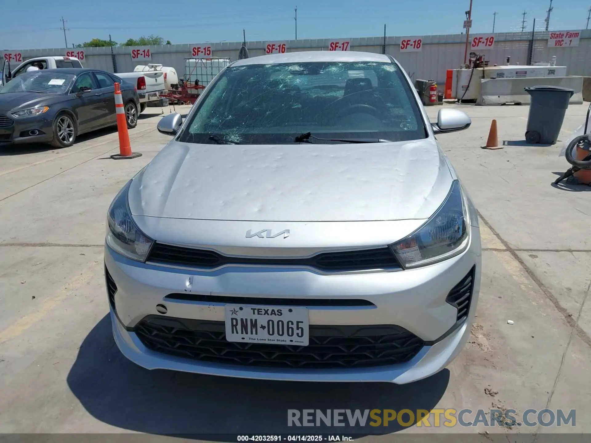 12 Photograph of a damaged car 3KPA24AD6NE462634 KIA RIO 2022