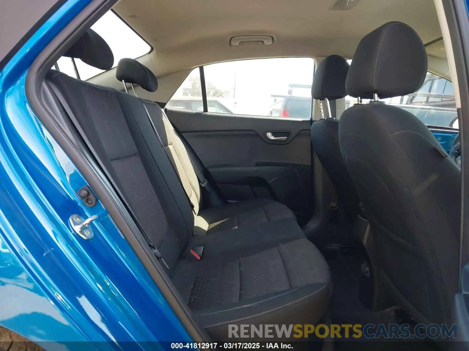 8 Photograph of a damaged car 3KPA24AD6NE468773 KIA RIO 2022