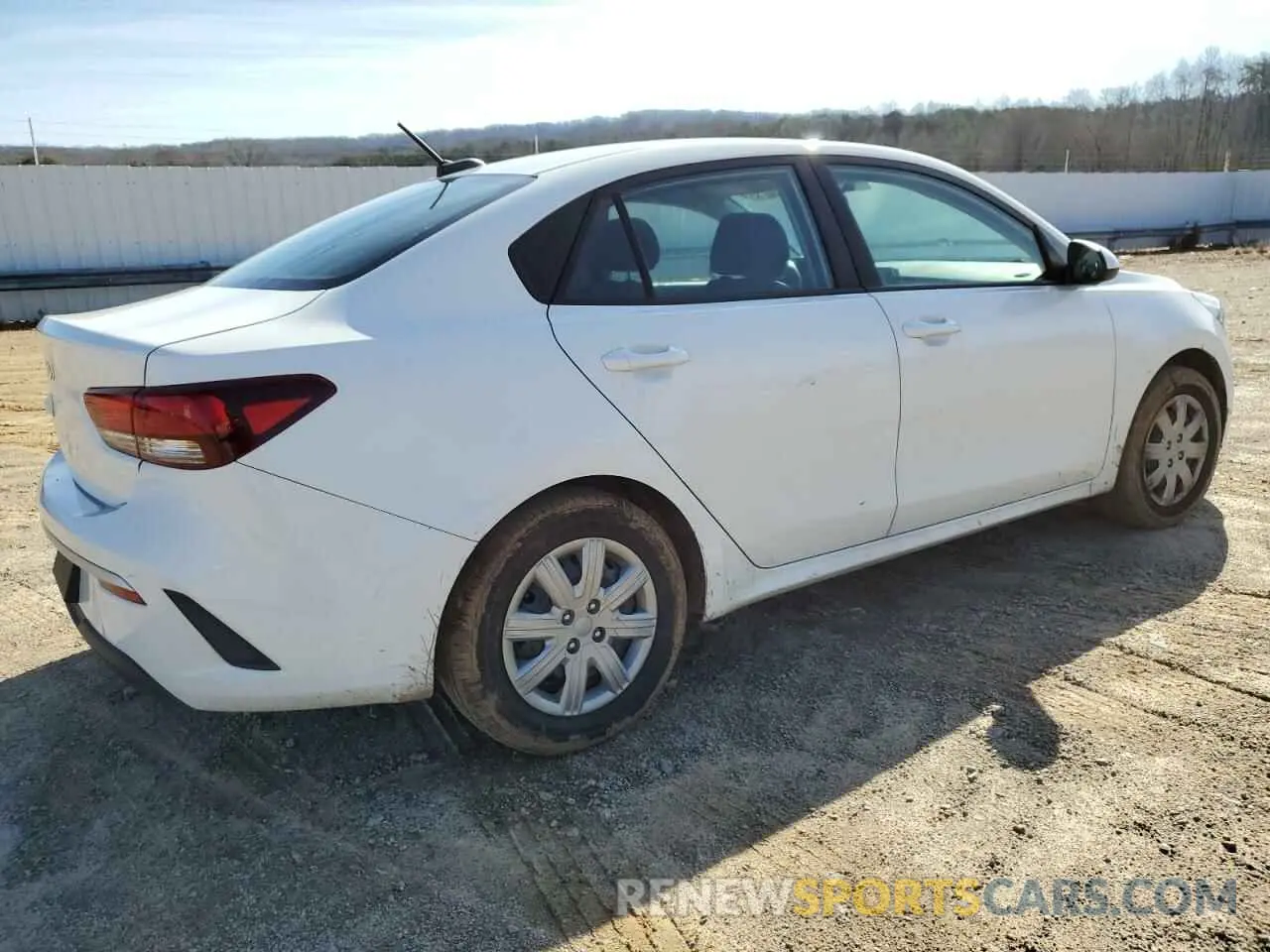 3 Photograph of a damaged car 3KPA24AD6NE476064 KIA RIO 2022