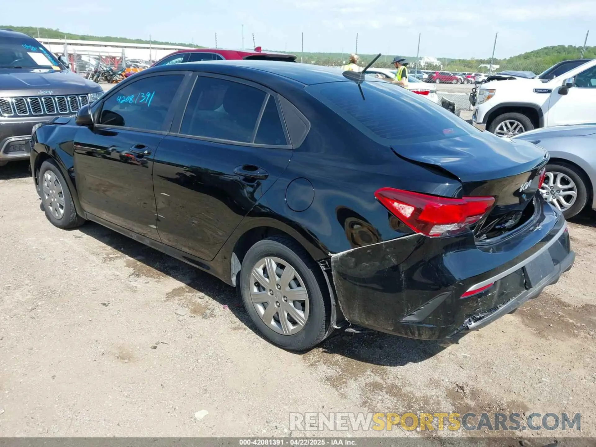 3 Photograph of a damaged car 3KPA24AD6NE502193 KIA RIO 2022