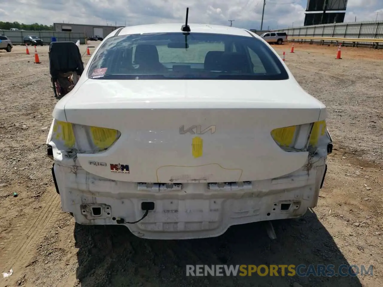 6 Photograph of a damaged car 3KPA24AD7NE432204 KIA RIO 2022