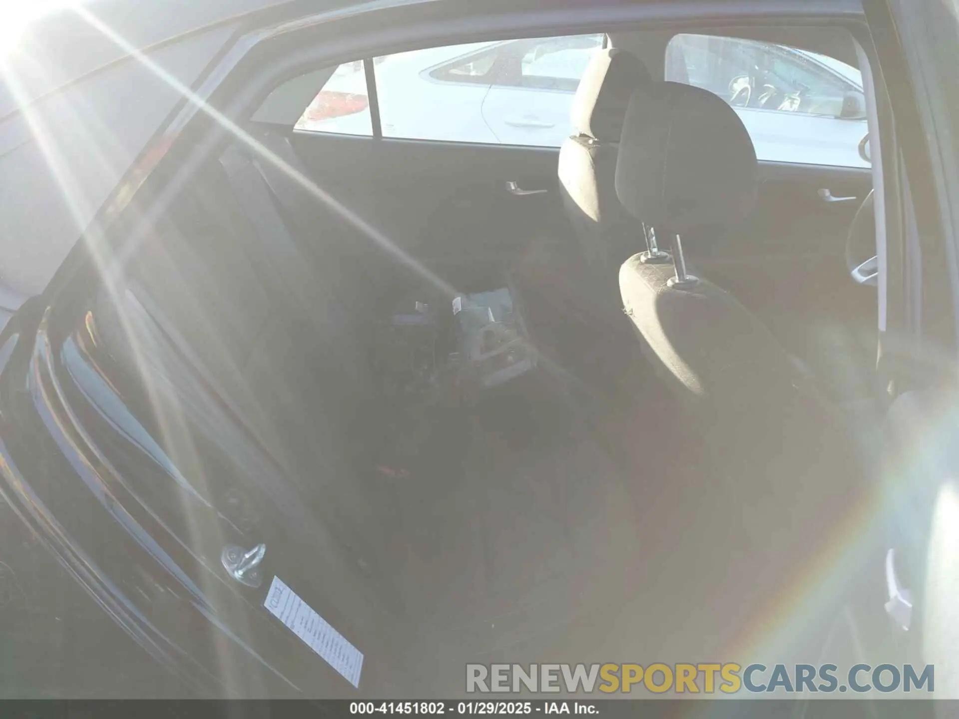 8 Photograph of a damaged car 3KPA24AD7NE438861 KIA RIO 2022