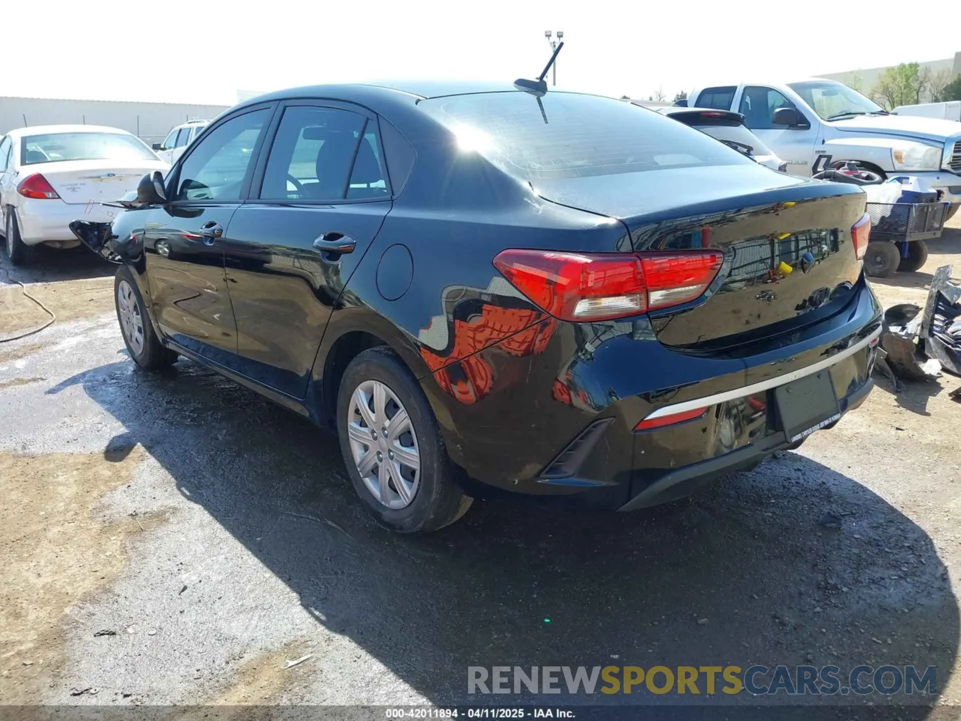 3 Photograph of a damaged car 3KPA24AD7NE447978 KIA RIO 2022