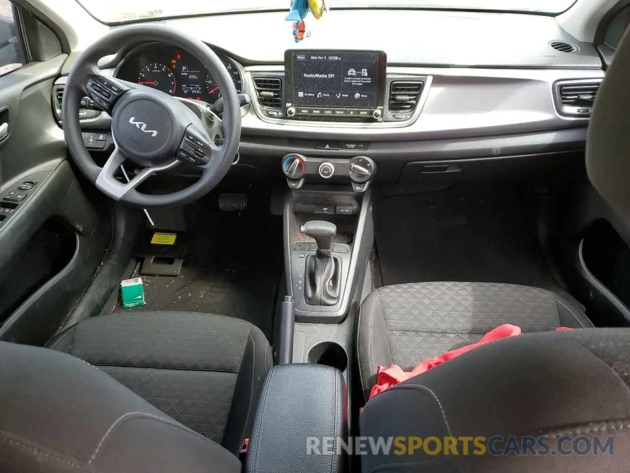 8 Photograph of a damaged car 3KPA24AD7NE476168 KIA RIO 2022