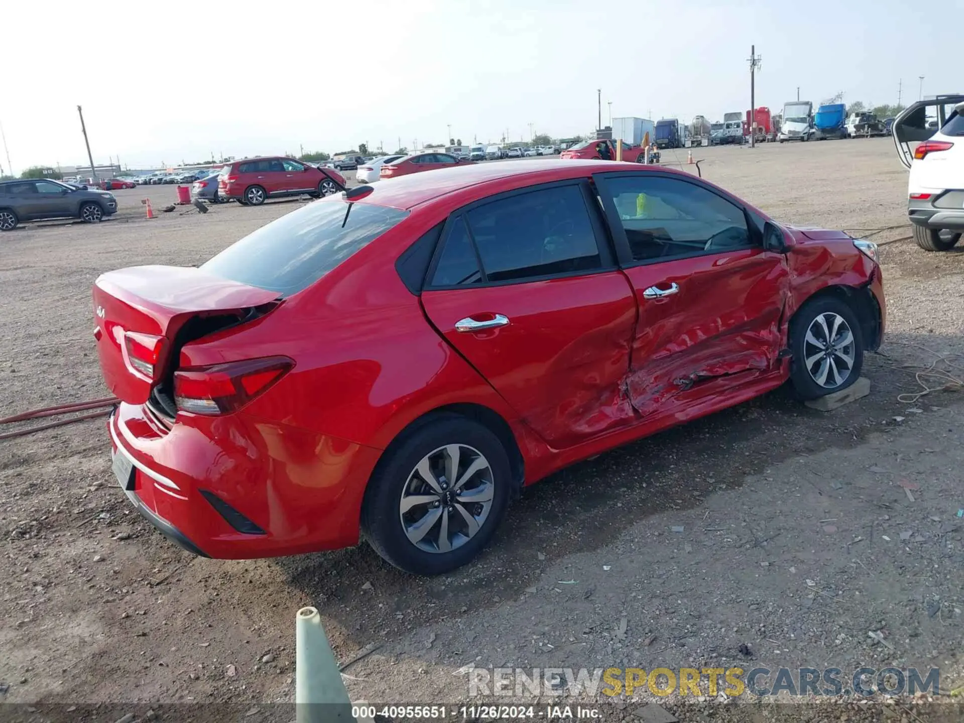 4 Photograph of a damaged car 3KPA24AD7NE483413 KIA RIO 2022