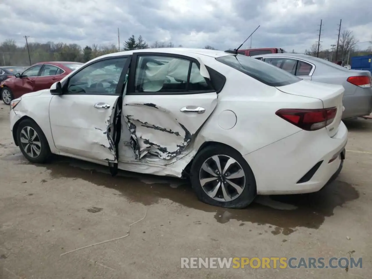2 Photograph of a damaged car 3KPA24AD7NE506334 KIA RIO 2022