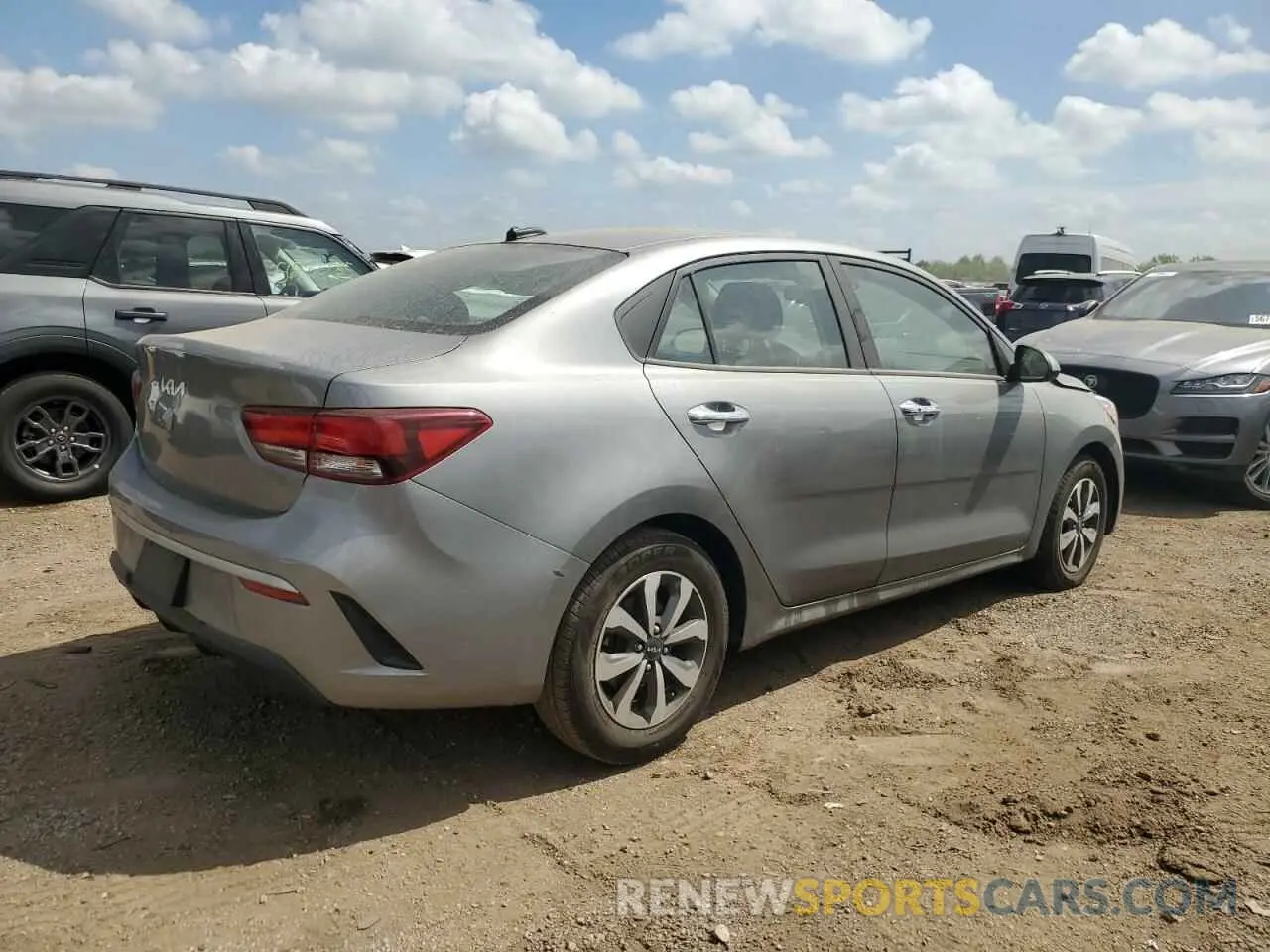 3 Photograph of a damaged car 3KPA24AD8NE431563 KIA RIO 2022