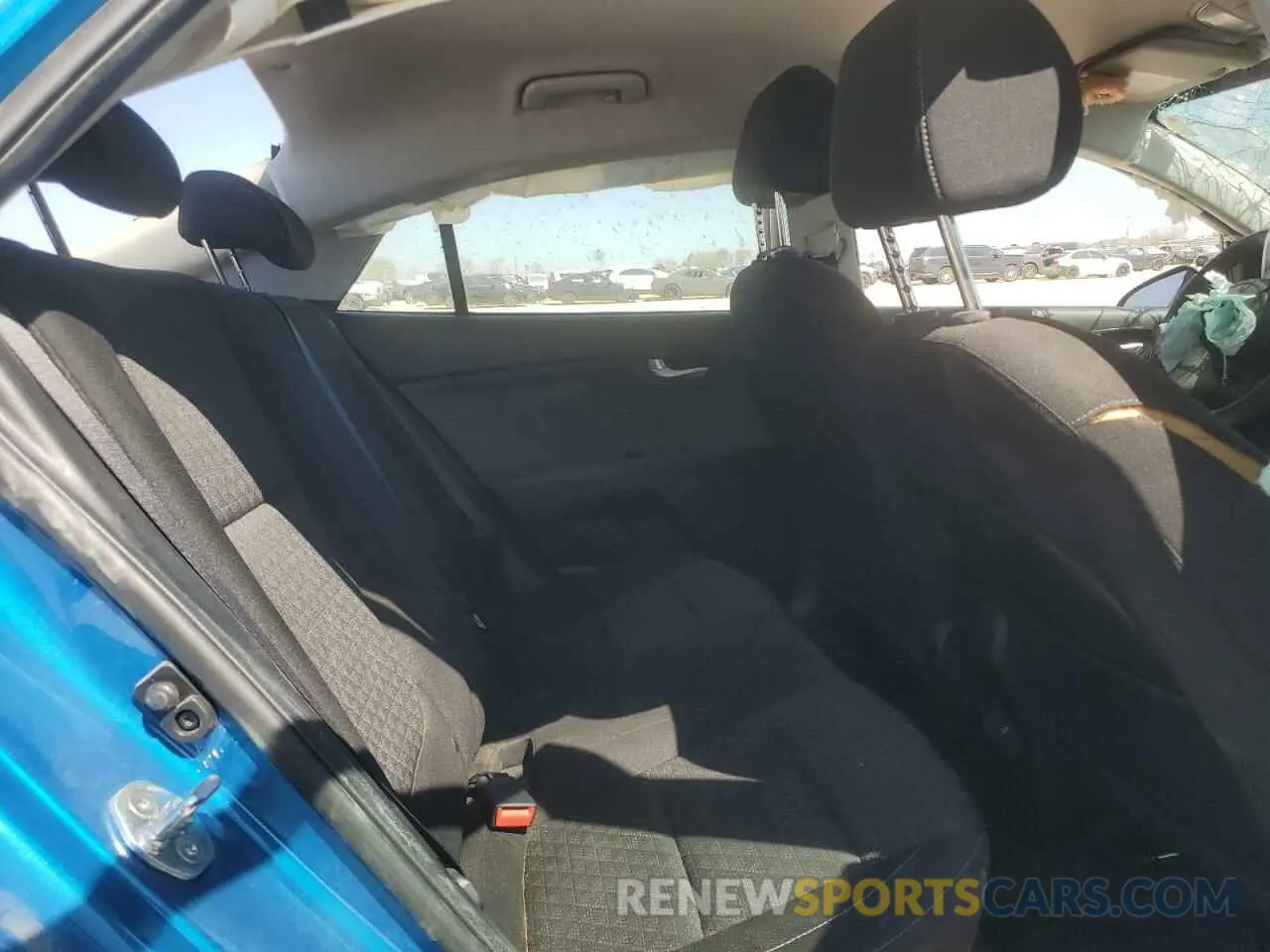 11 Photograph of a damaged car 3KPA24AD8NE460593 KIA RIO 2022