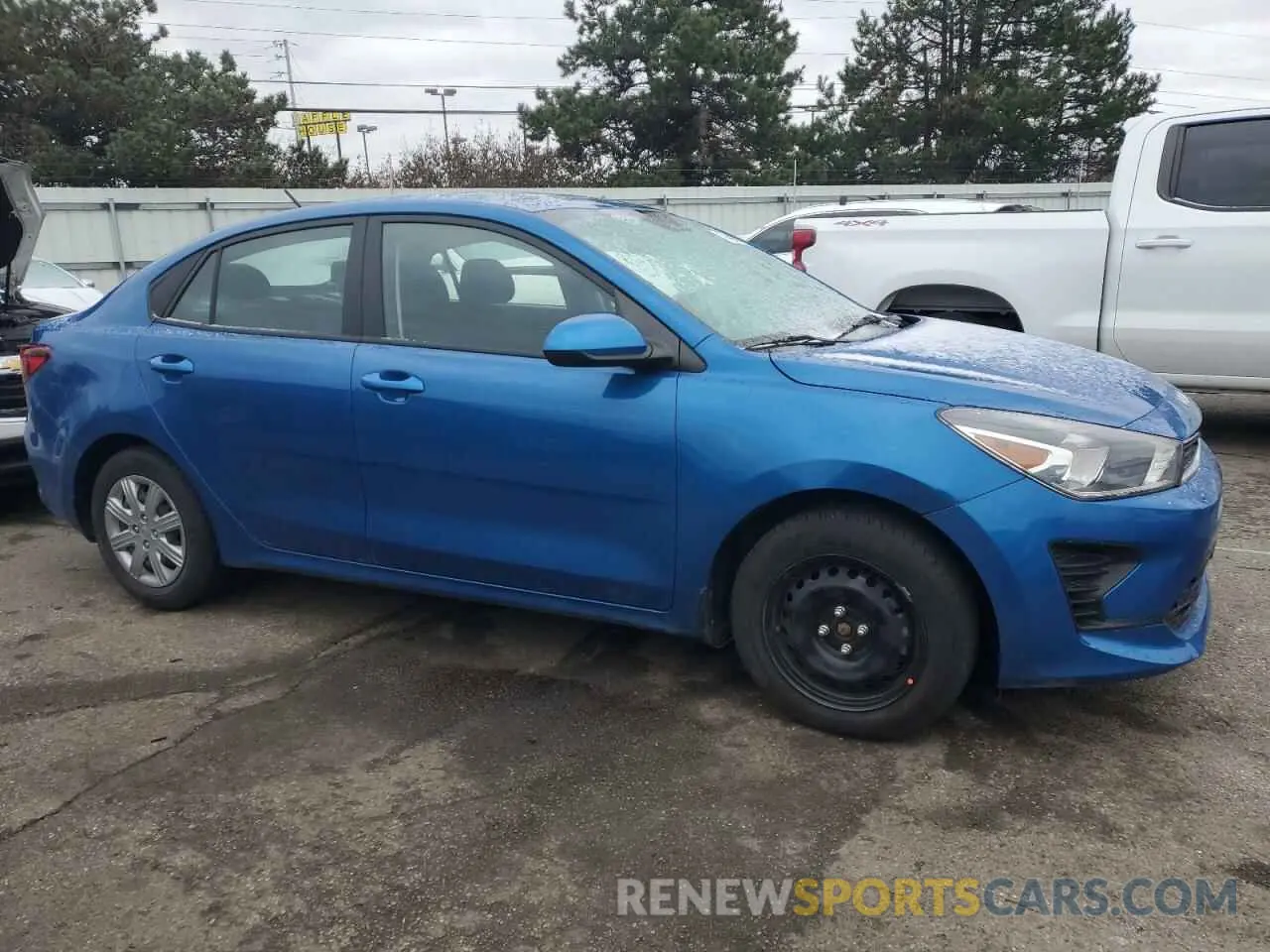 4 Photograph of a damaged car 3KPA24AD9NE436836 KIA RIO 2022