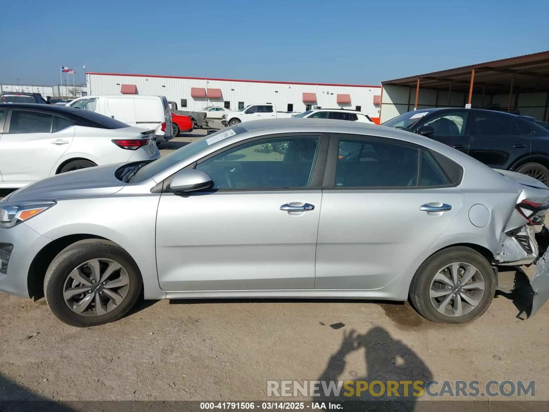 14 Photograph of a damaged car 3KPA24AD9NE441681 KIA RIO 2022