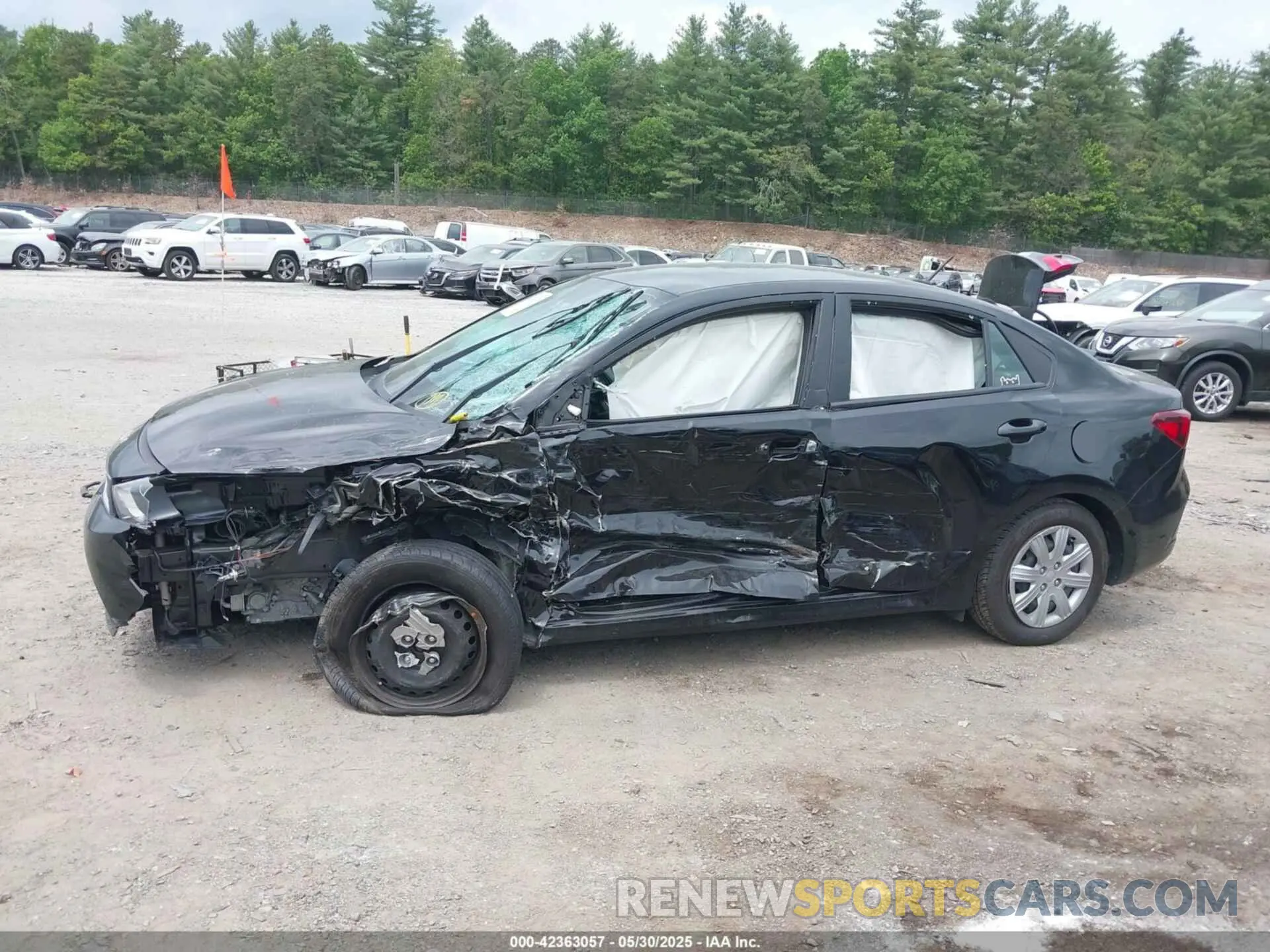 14 Photograph of a damaged car 3KPA24AD9NE452566 KIA RIO 2022