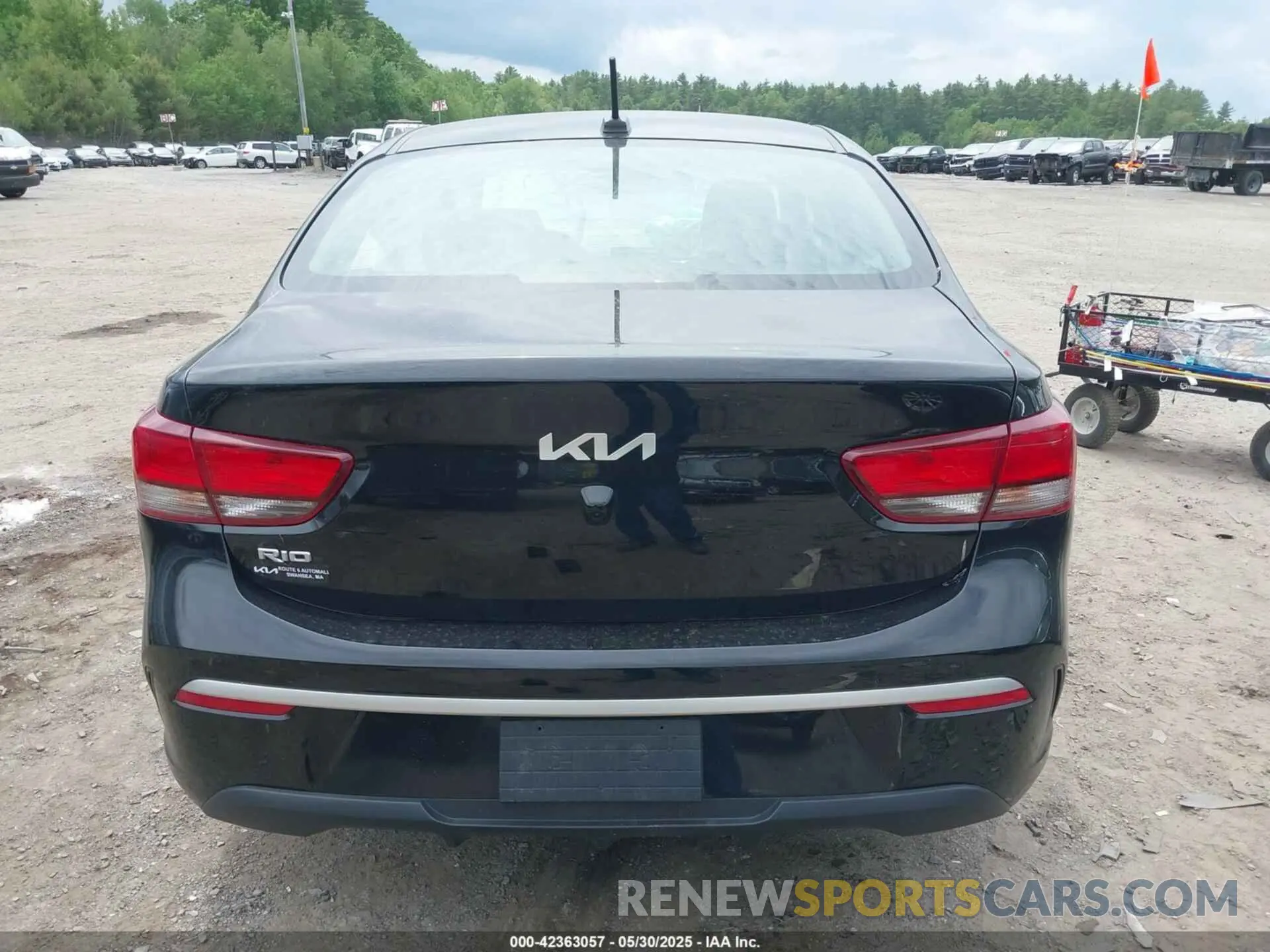 16 Photograph of a damaged car 3KPA24AD9NE452566 KIA RIO 2022