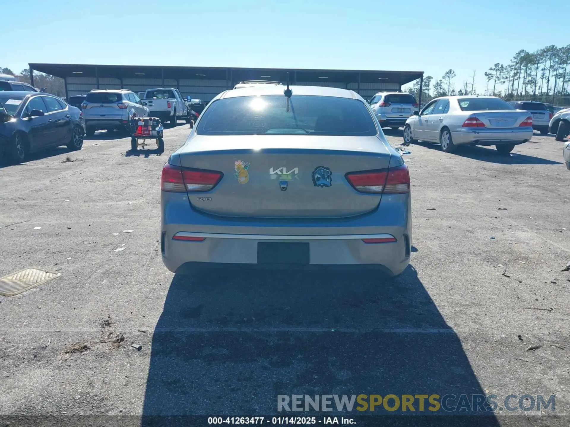 16 Photograph of a damaged car 3KPA24AD9NE464104 KIA RIO 2022