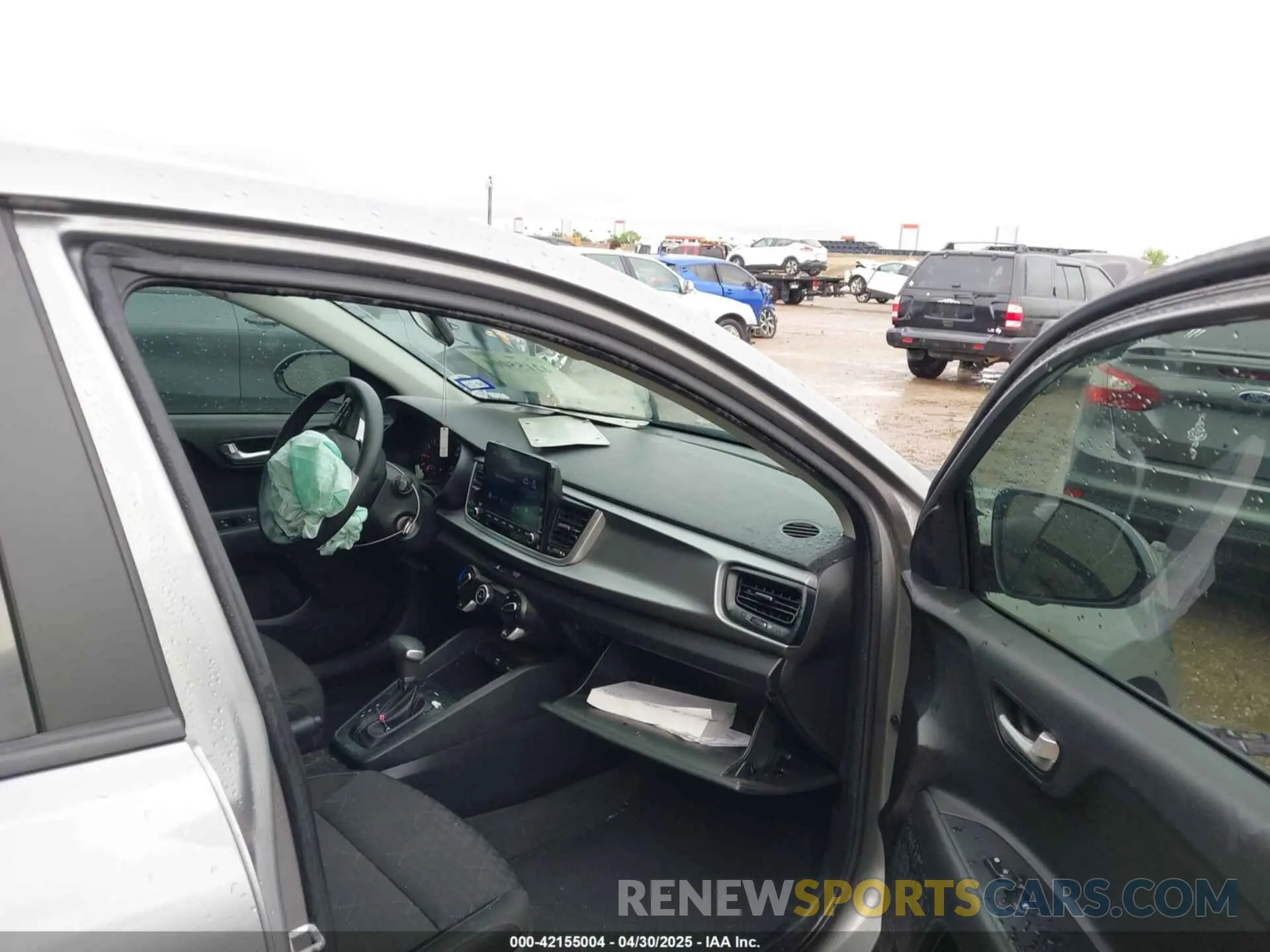 5 Photograph of a damaged car 3KPA24AD9NE478004 KIA RIO 2022