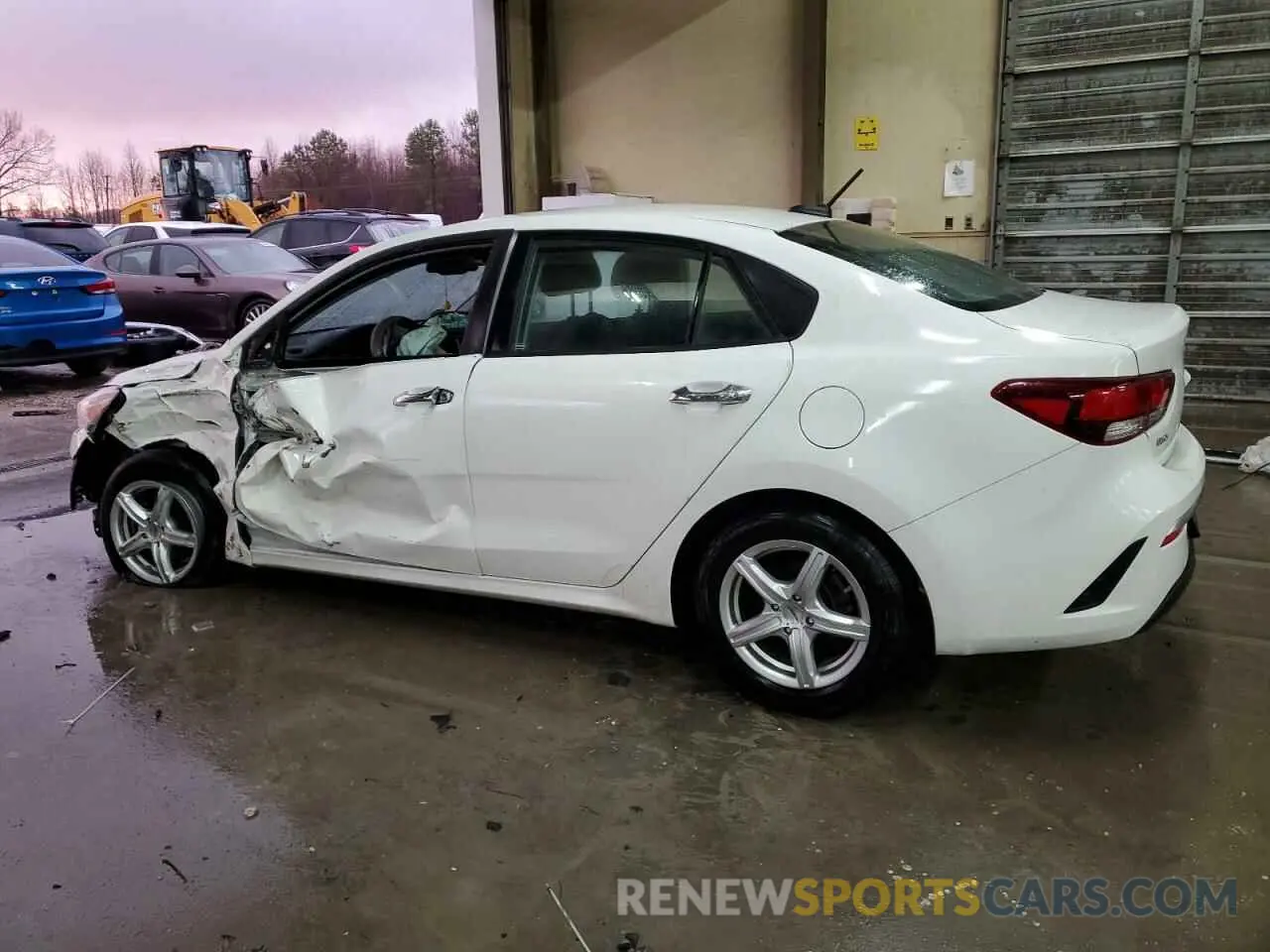 2 Photograph of a damaged car 3KPA24AD9NE496132 KIA RIO 2022