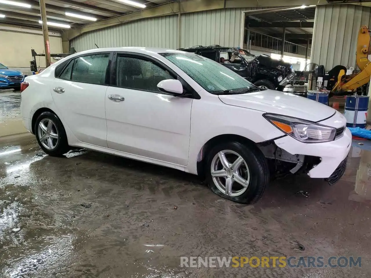 4 Photograph of a damaged car 3KPA24AD9NE496132 KIA RIO 2022