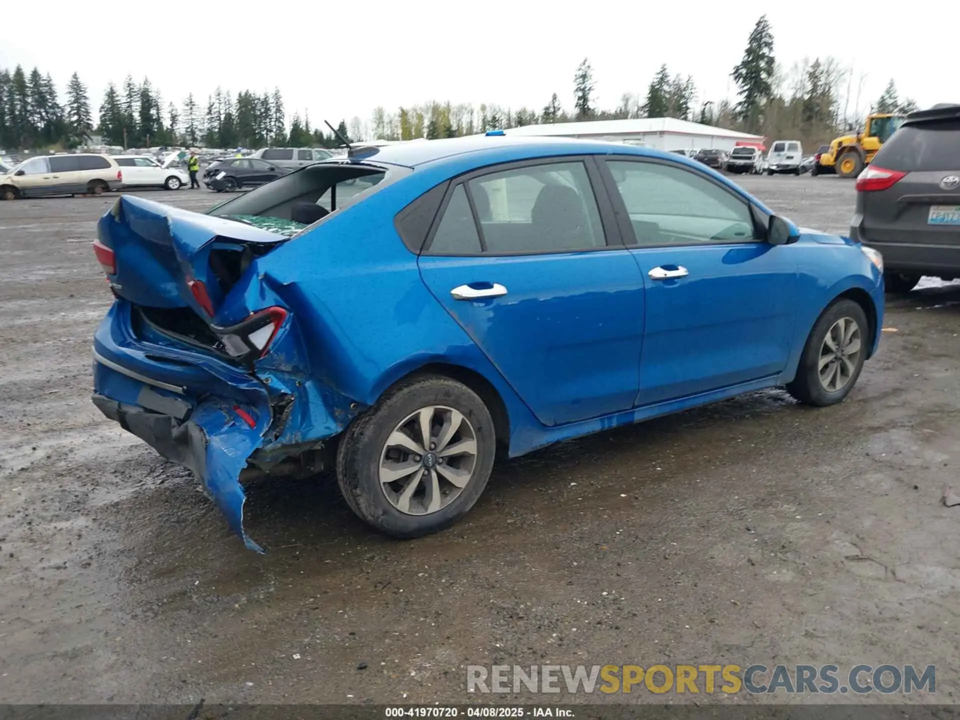 4 Photograph of a damaged car 3KPA24AD9NE508022 KIA RIO 2022