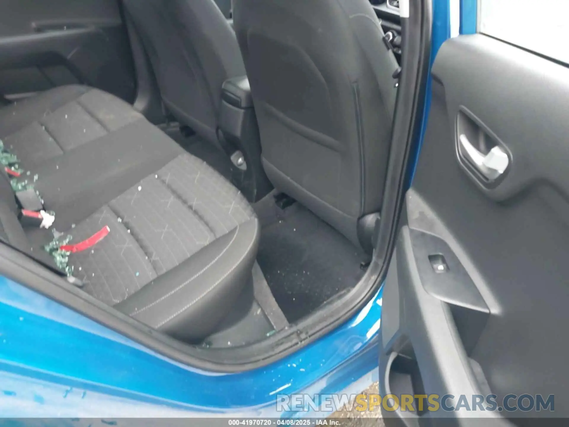 8 Photograph of a damaged car 3KPA24AD9NE508022 KIA RIO 2022