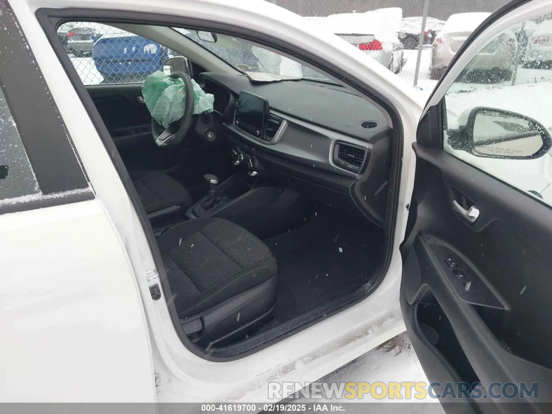 5 Photograph of a damaged car 3KPA24ADXNE473989 KIA RIO 2022