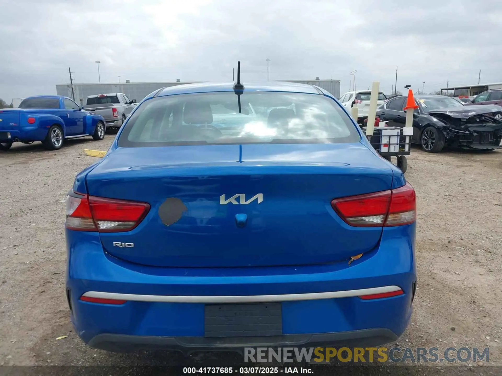 16 Photograph of a damaged car 3KPA24ADXNE508756 KIA RIO 2022