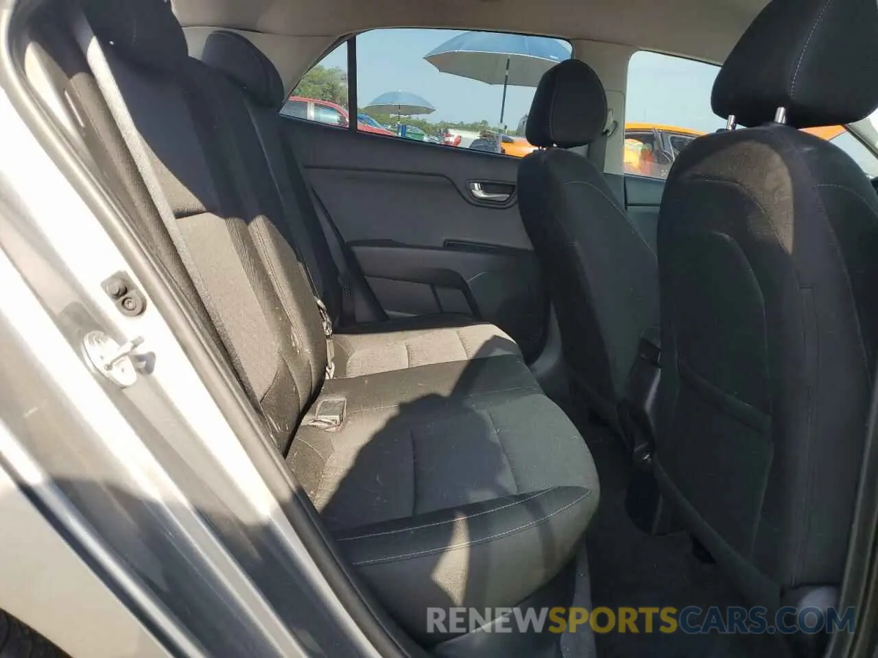 10 Photograph of a damaged car 3KPA25AD0NE482688 KIA RIO 2022
