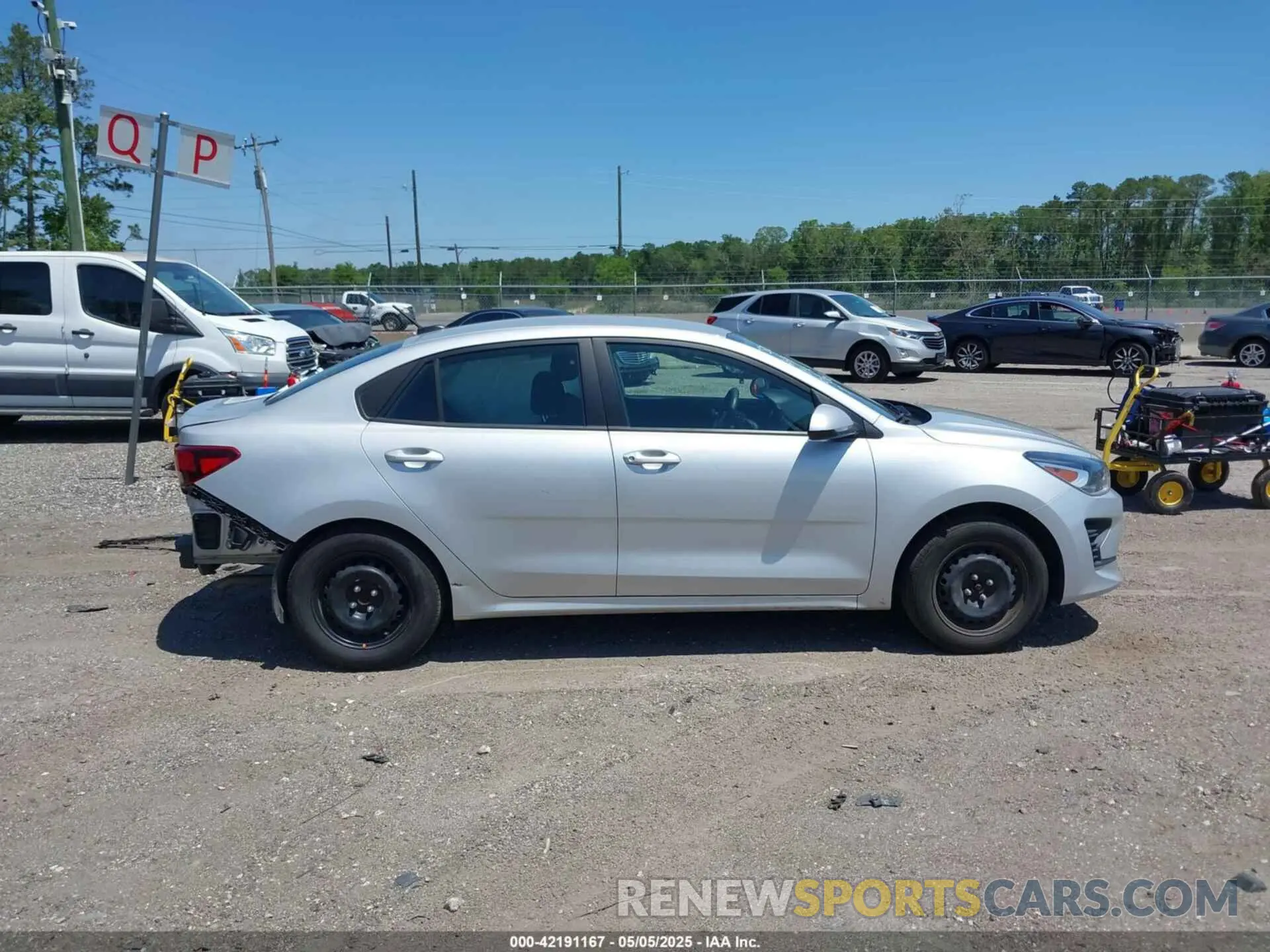 13 Photograph of a damaged car 3KPA24AD0PE520501 KIA RIO 2023