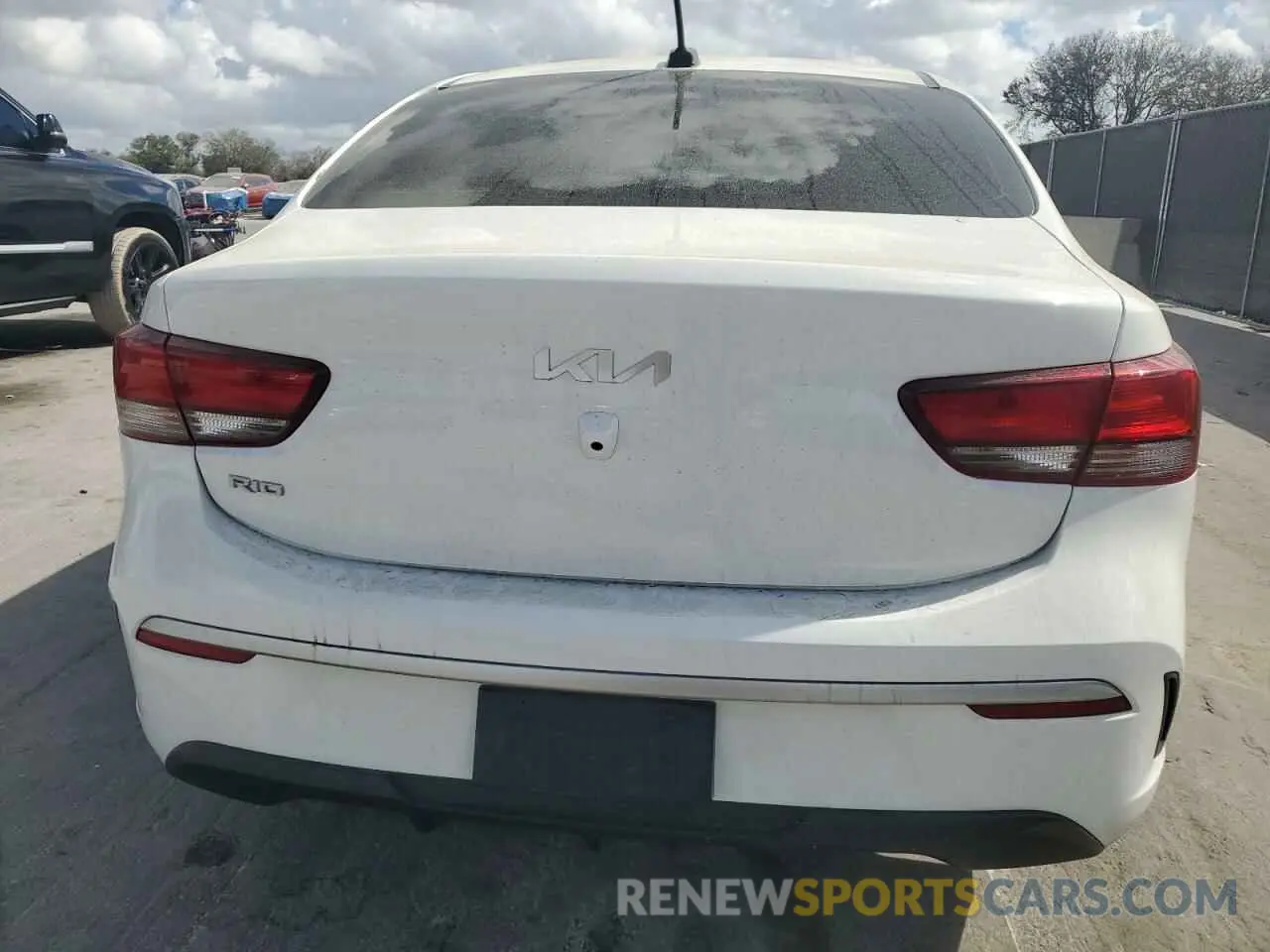 6 Photograph of a damaged car 3KPA24AD0PE536598 KIA RIO 2023