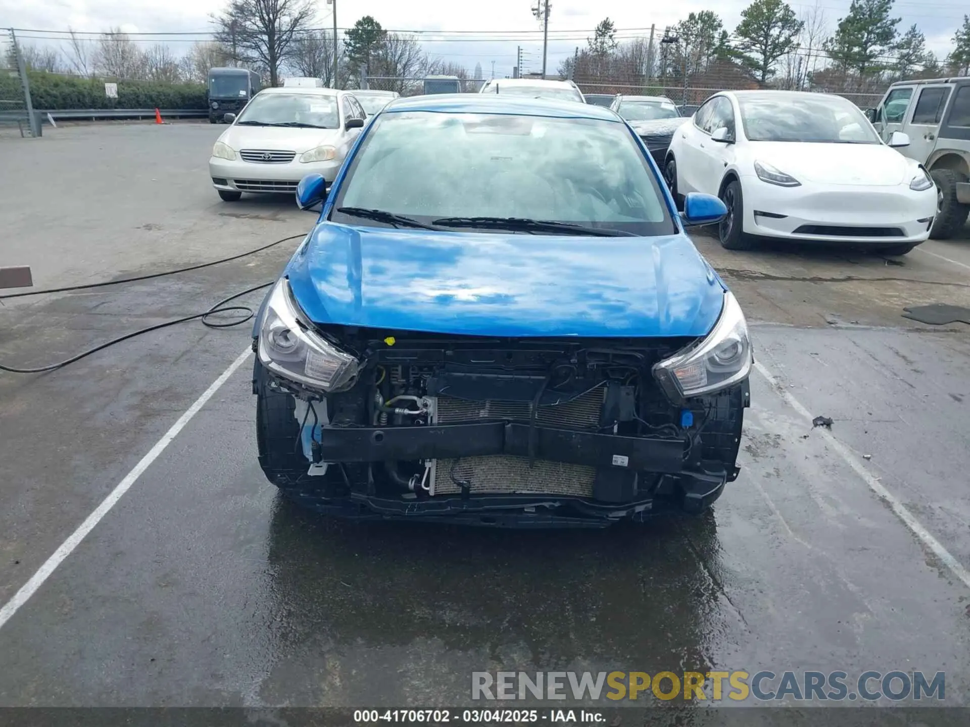 13 Photograph of a damaged car 3KPA24AD0PE594744 KIA RIO 2023