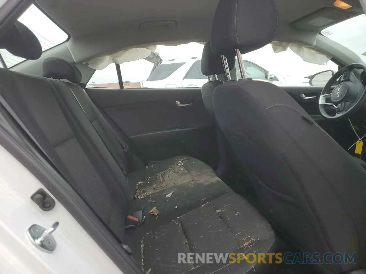 11 Photograph of a damaged car 3KPA24AD1PE524072 KIA RIO 2023