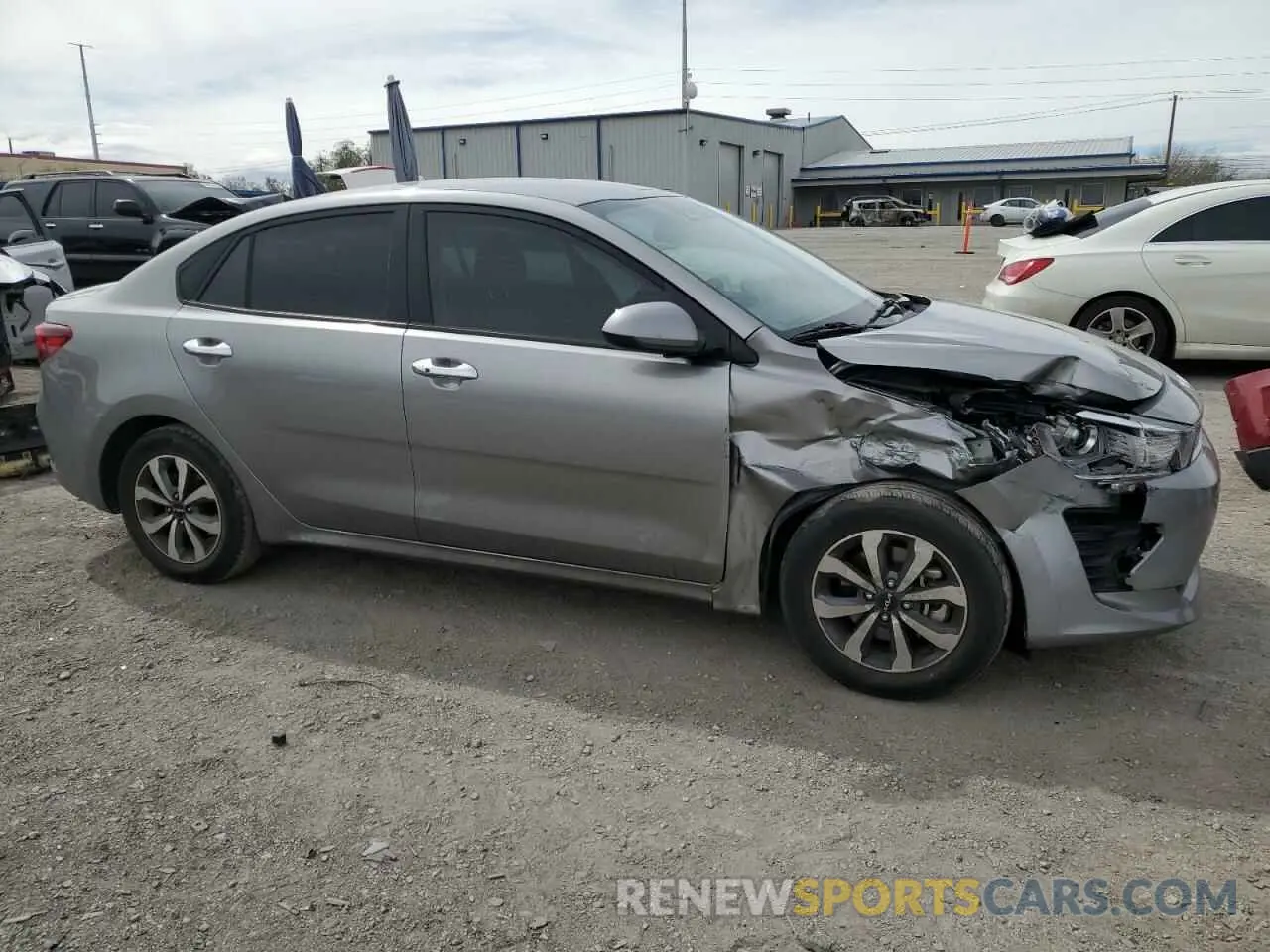 4 Photograph of a damaged car 3KPA24AD1PE552714 KIA RIO 2023