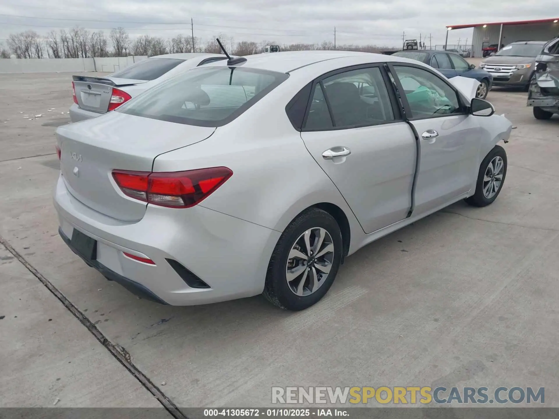 4 Photograph of a damaged car 3KPA24AD1PE584224 KIA RIO 2023