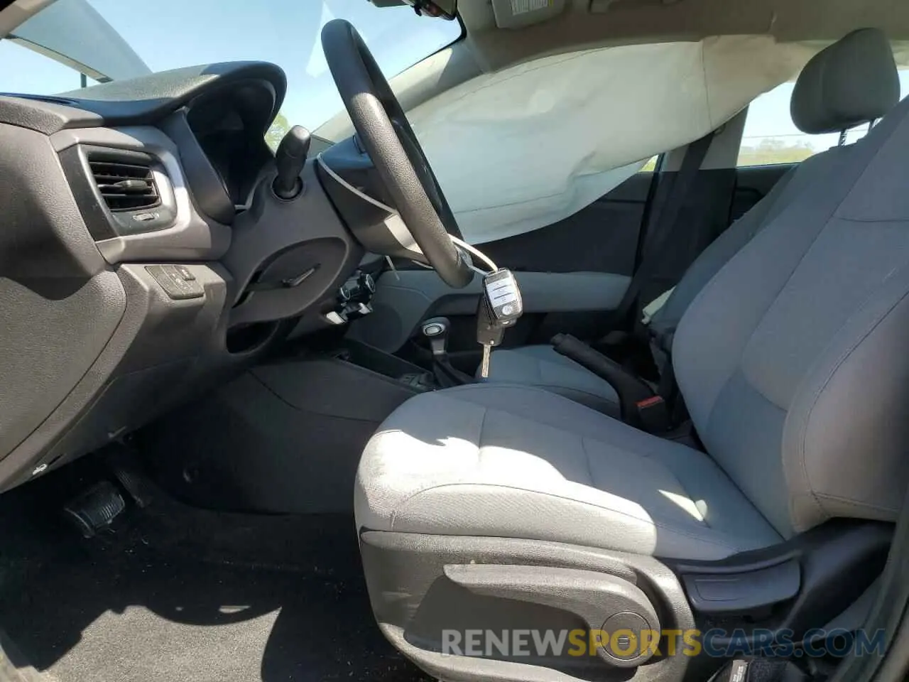 7 Photograph of a damaged car 3KPA24AD1PE612653 KIA RIO 2023