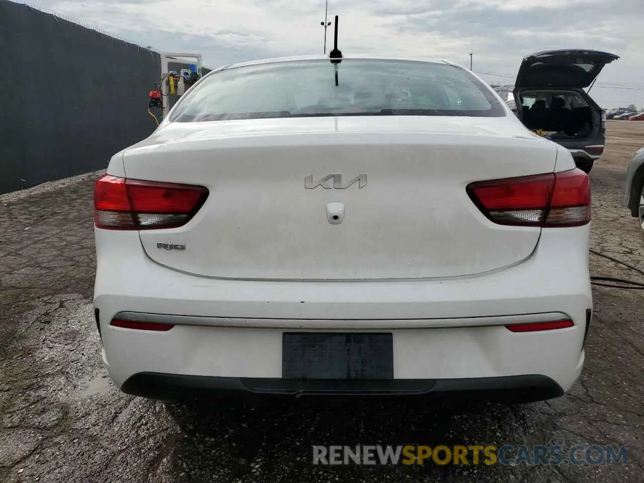 6 Photograph of a damaged car 3KPA24AD1PE618484 KIA RIO 2023