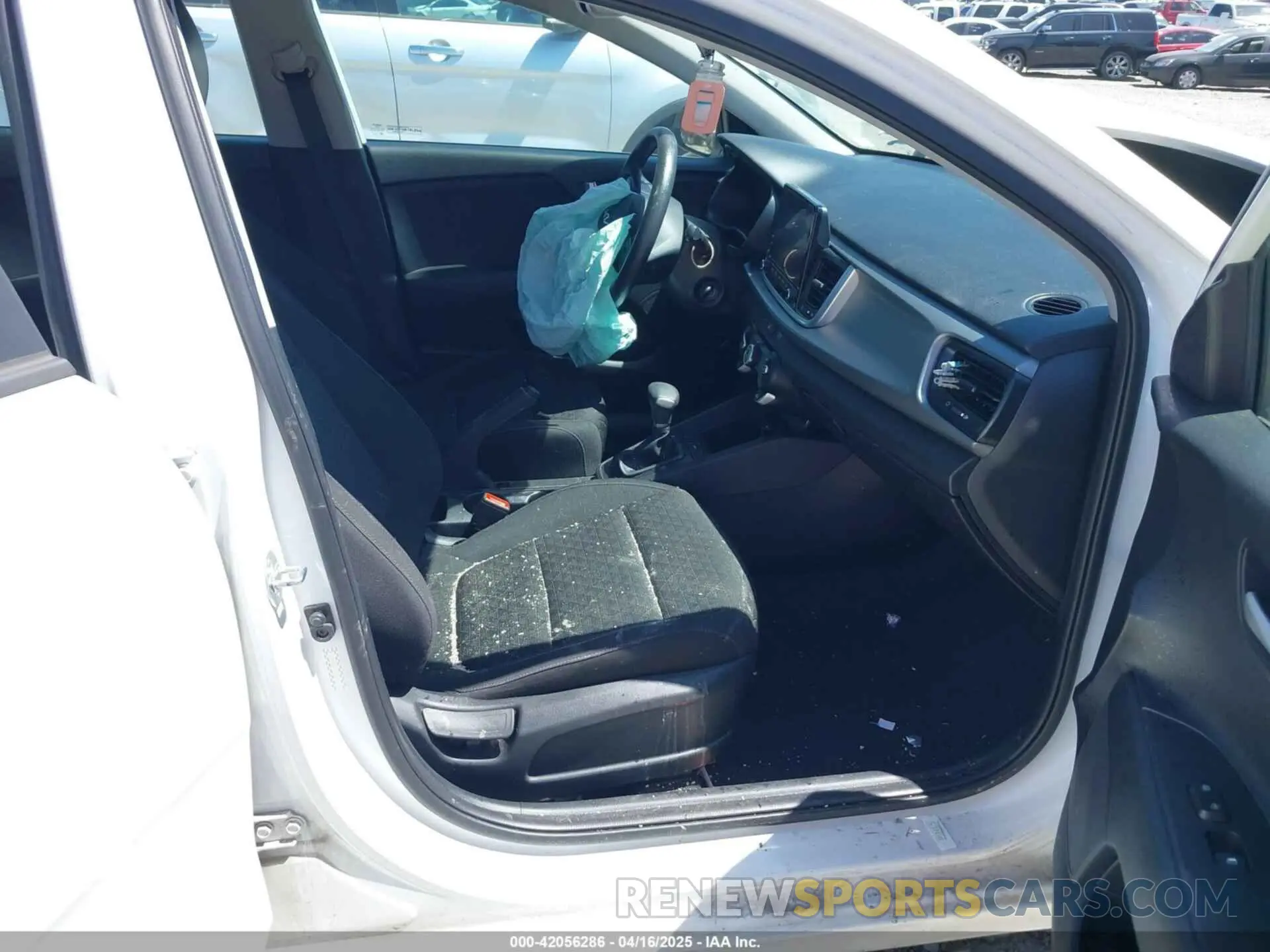 5 Photograph of a damaged car 3KPA24AD2PE560515 KIA RIO 2023