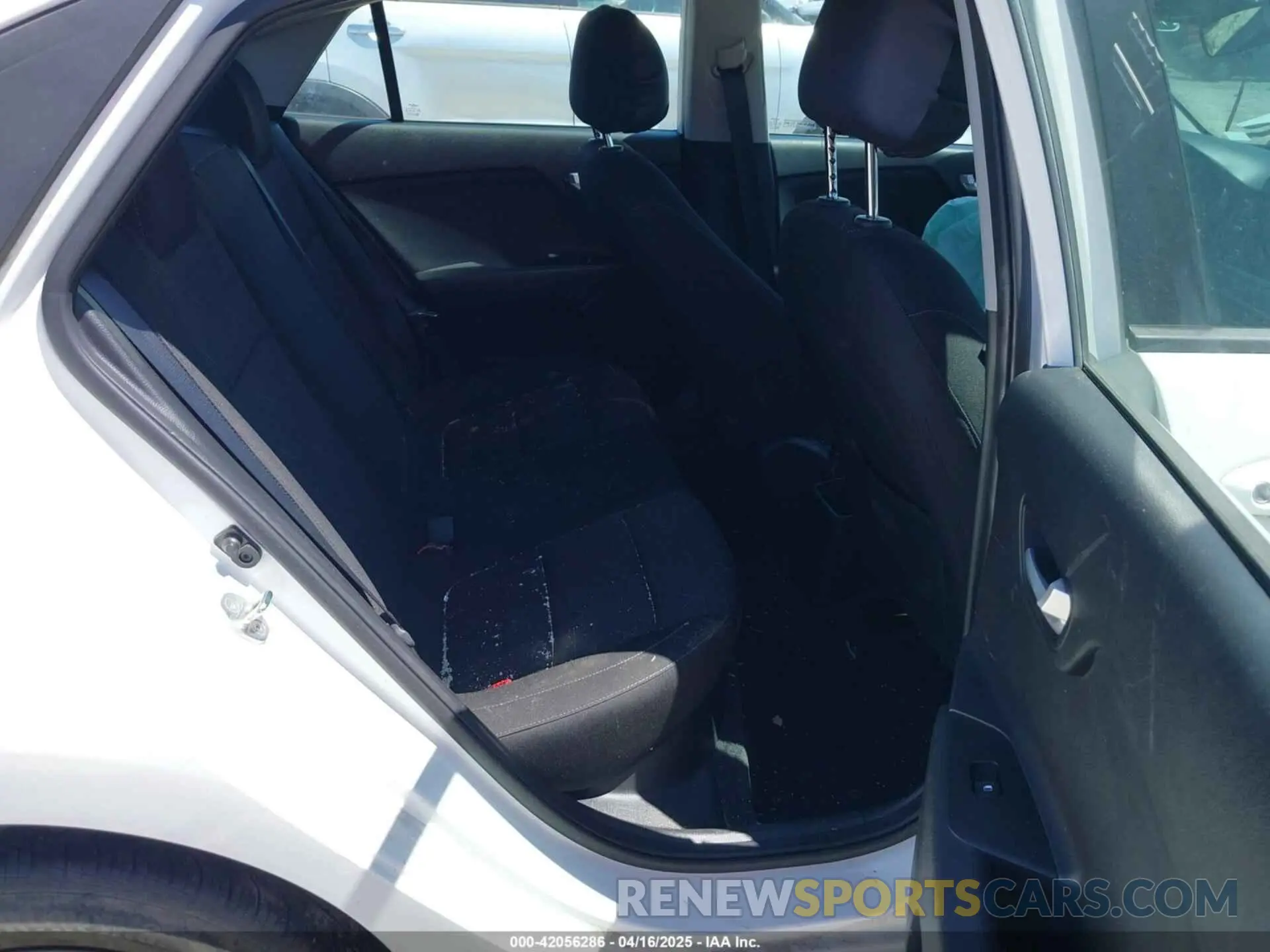 8 Photograph of a damaged car 3KPA24AD2PE560515 KIA RIO 2023