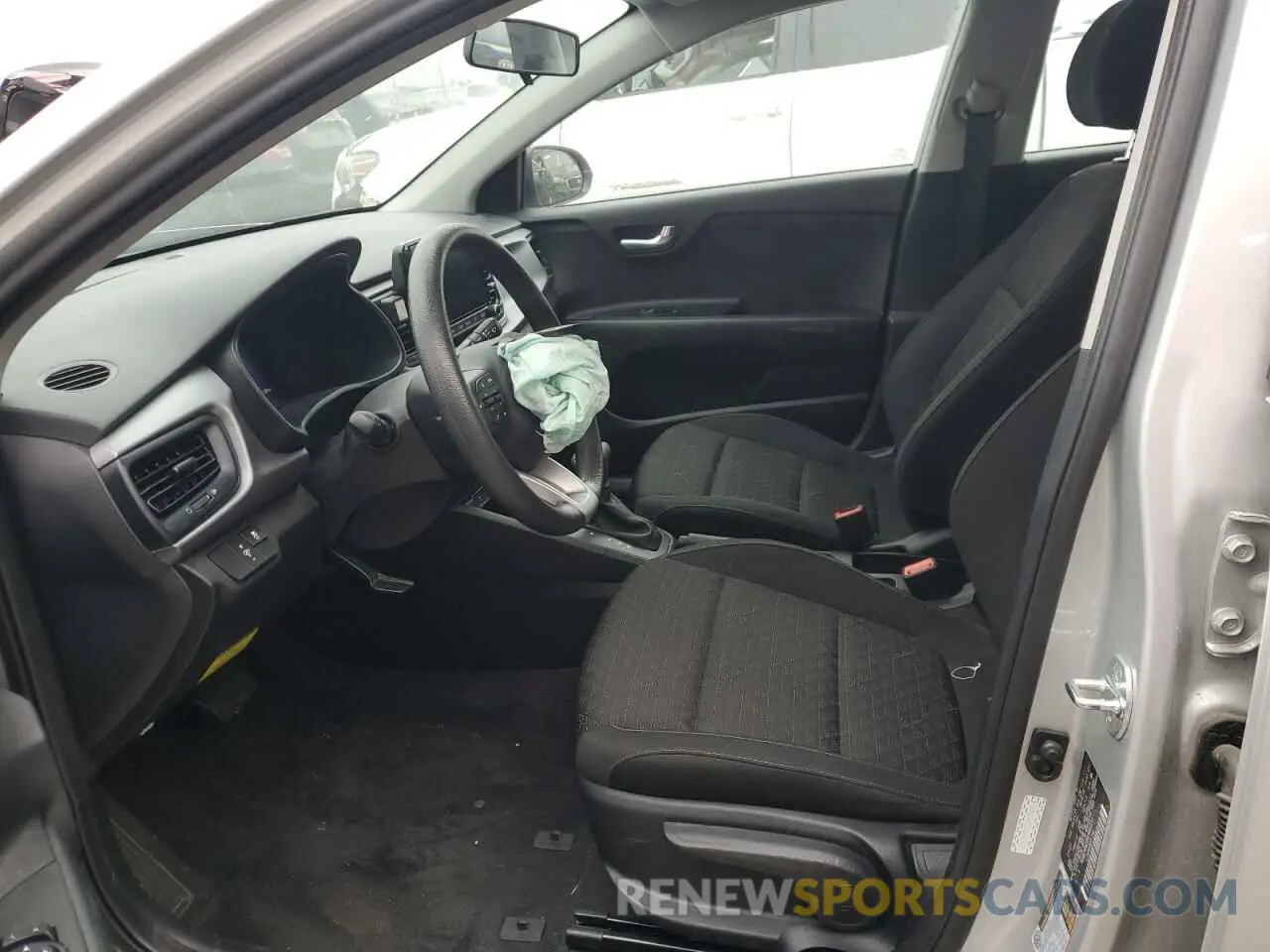 7 Photograph of a damaged car 3KPA24AD2PE600513 KIA RIO 2023