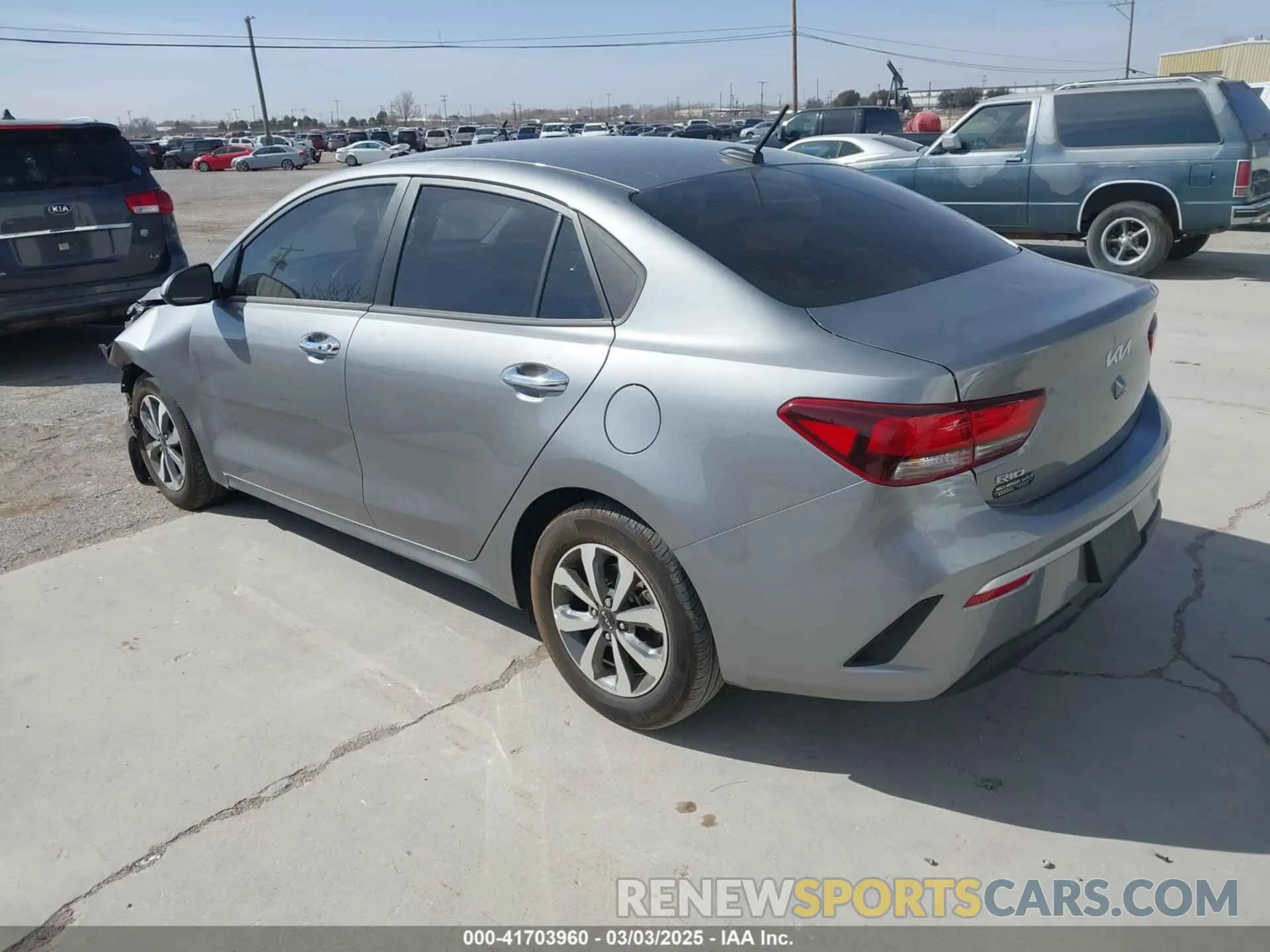 3 Photograph of a damaged car 3KPA24AD3PE592647 KIA RIO 2023