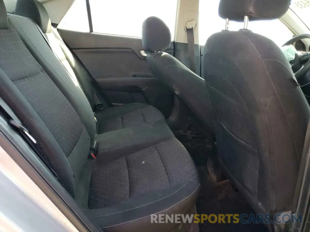 10 Photograph of a damaged car 3KPA24AD3PE613044 KIA RIO 2023
