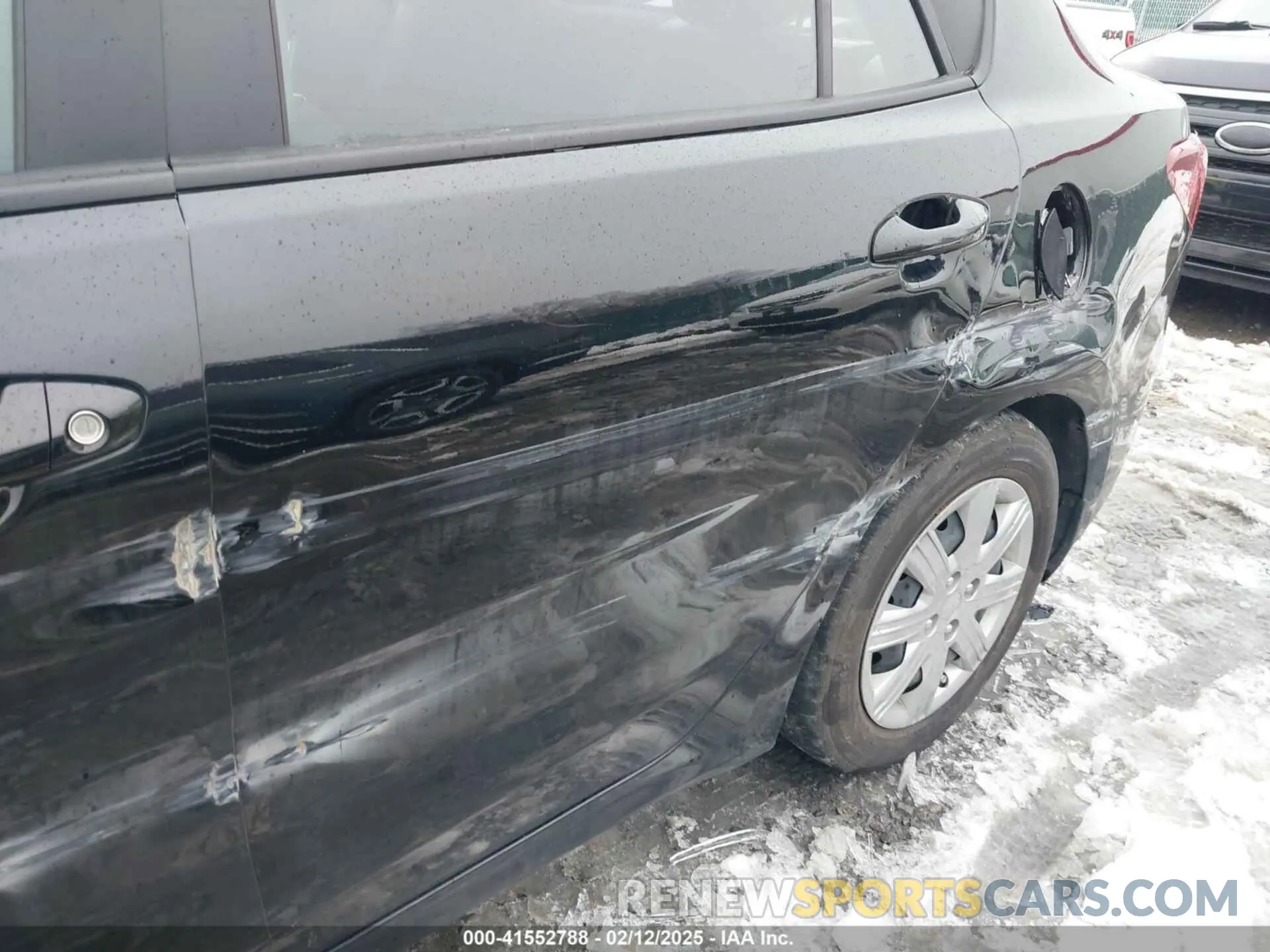 18 Photograph of a damaged car 3KPA24AD4PE562234 KIA RIO 2023