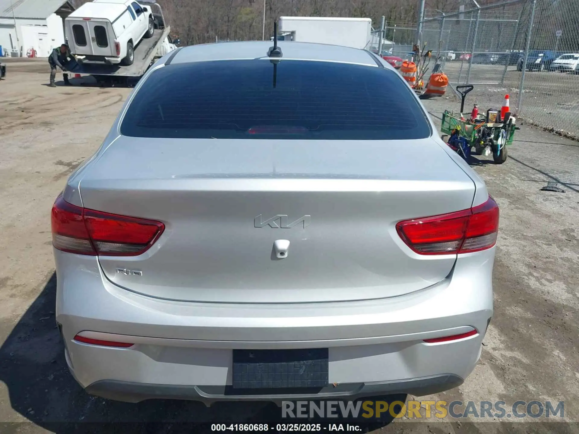 15 Photograph of a damaged car 3KPA24AD4PE602411 KIA RIO 2023