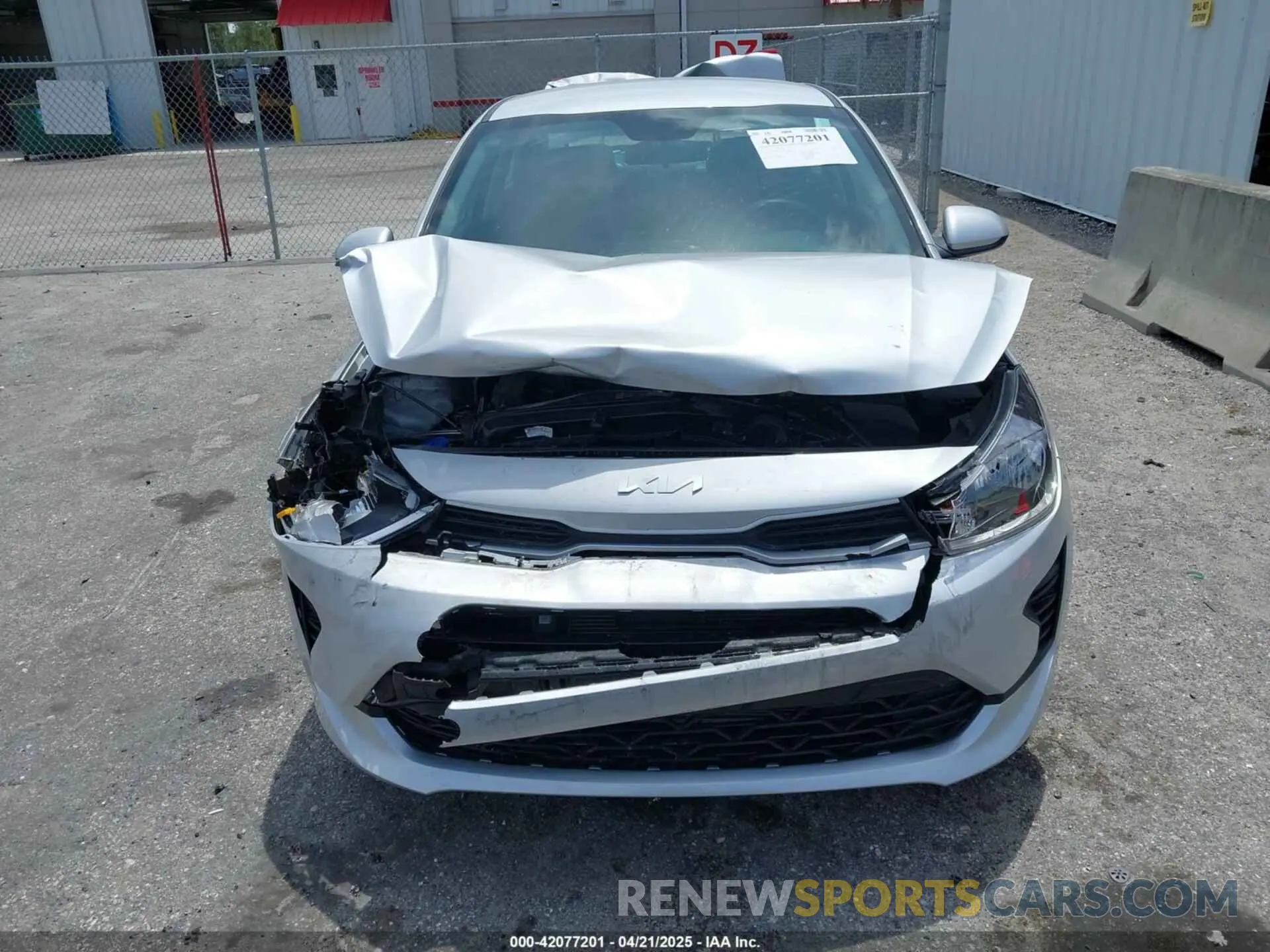 12 Photograph of a damaged car 3KPA24AD4PE604207 KIA RIO 2023