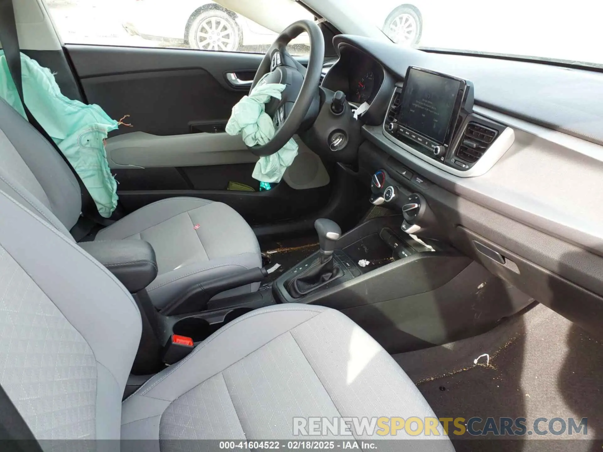 5 Photograph of a damaged car 3KPA24AD4PE614445 KIA RIO 2023